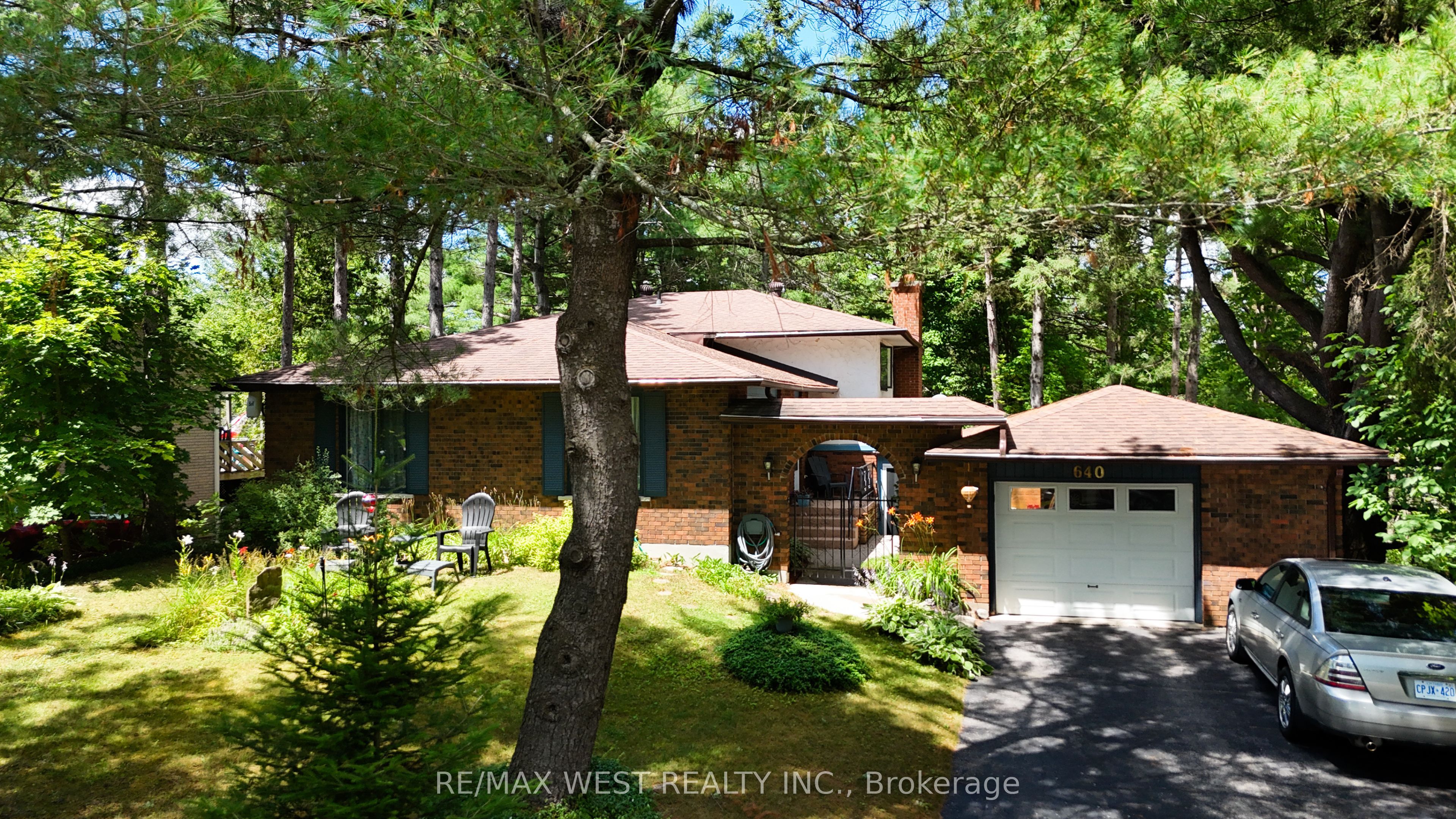 640 David Street Property Photo 1
