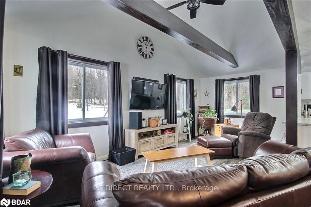 667 Yearley Road Property Photo 3