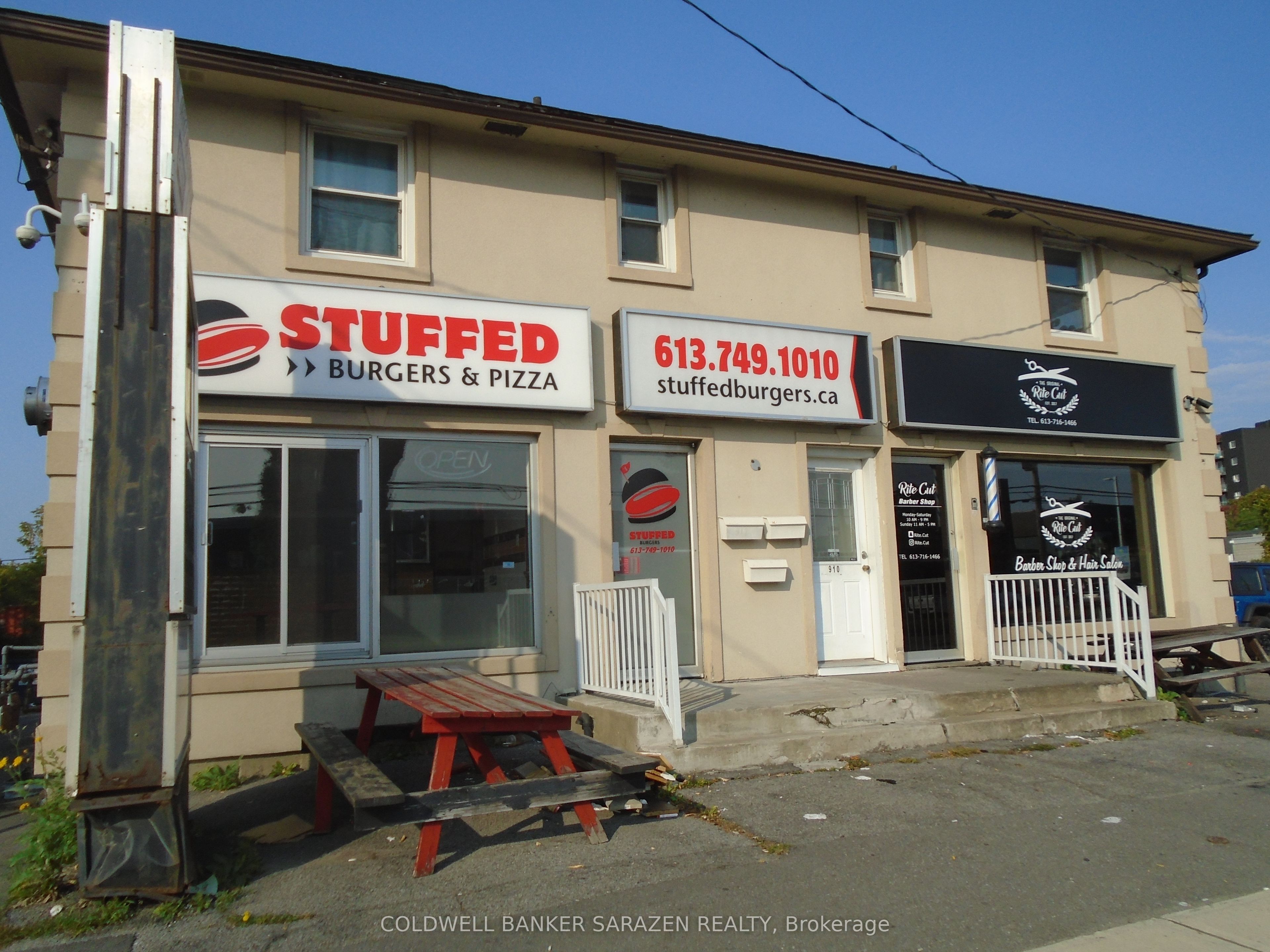 912 St Laurent Boulevard Property Photo 1