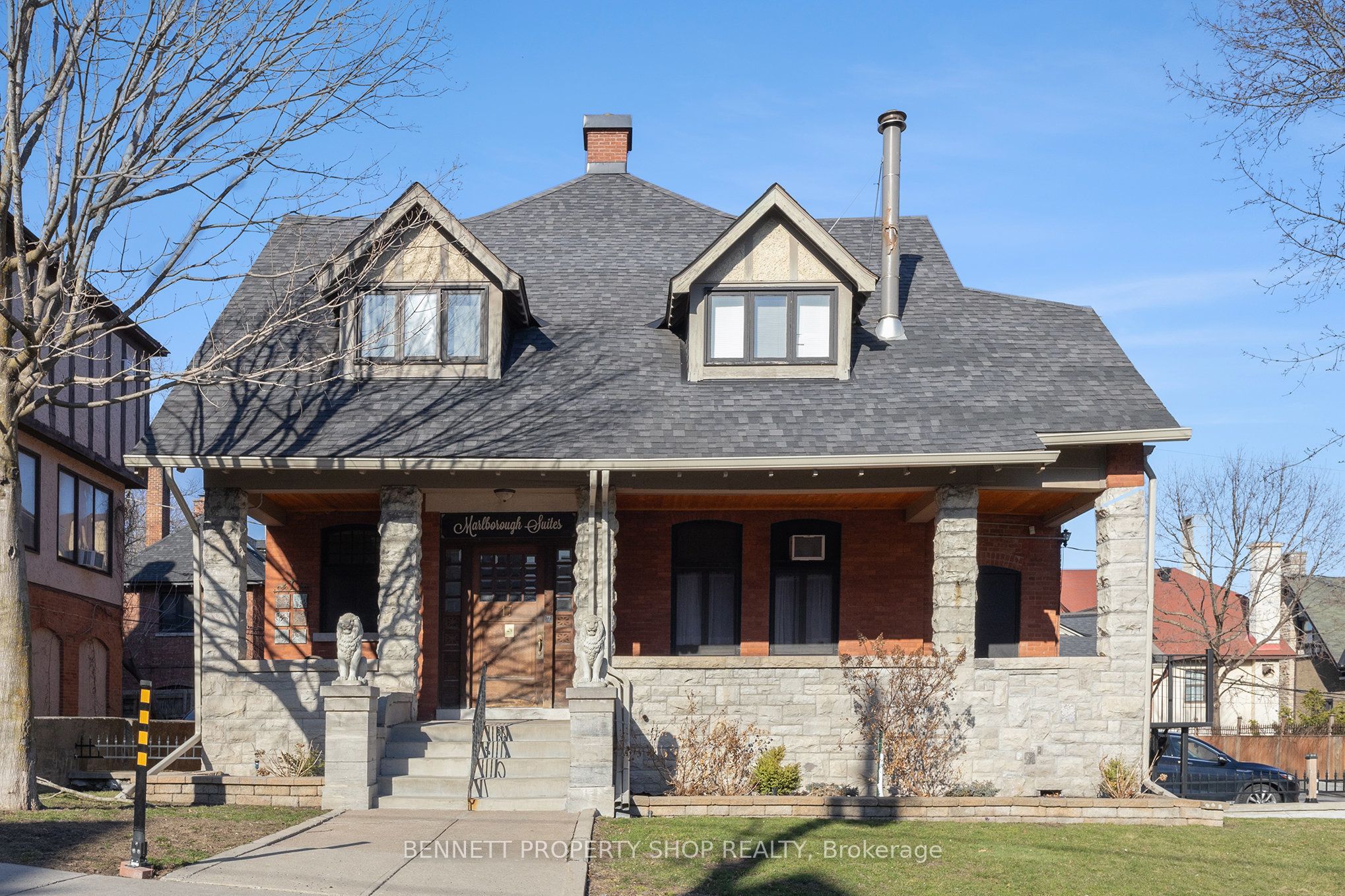 17 Marlborough Ave Property Photo 1