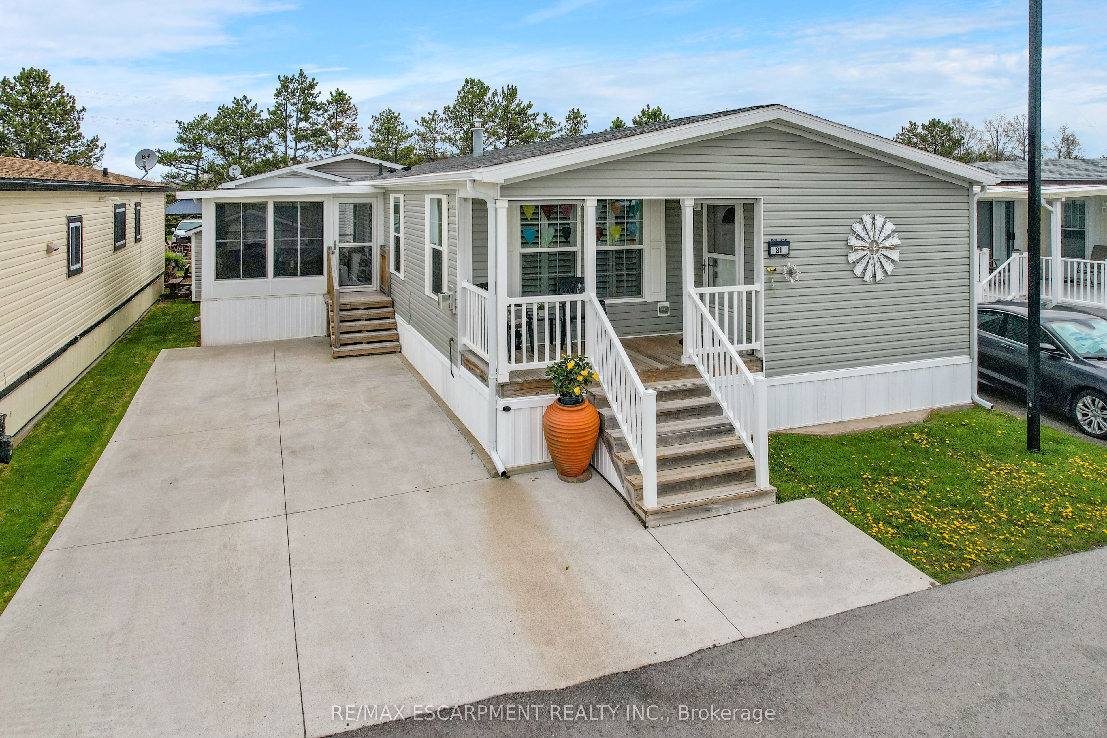 #81 - 3033 Townline Road Property Photo 1