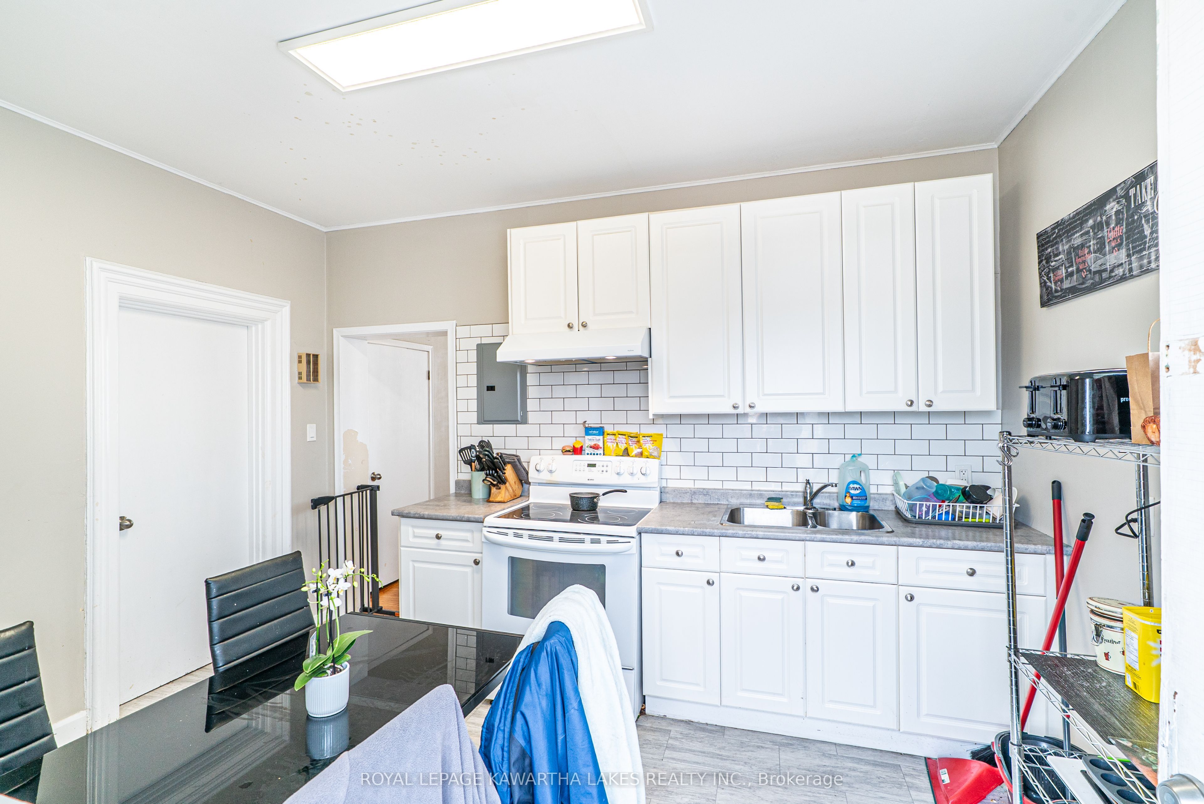 6 Glenelg Street W Property Photo 17
