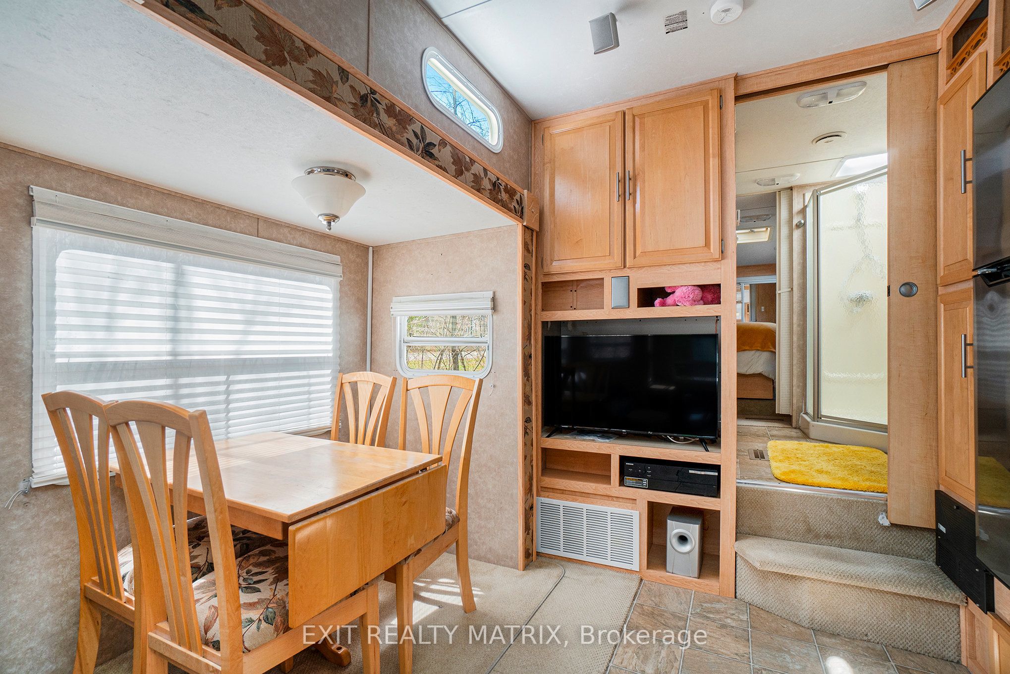 1100 La Source Road Property Photo 6