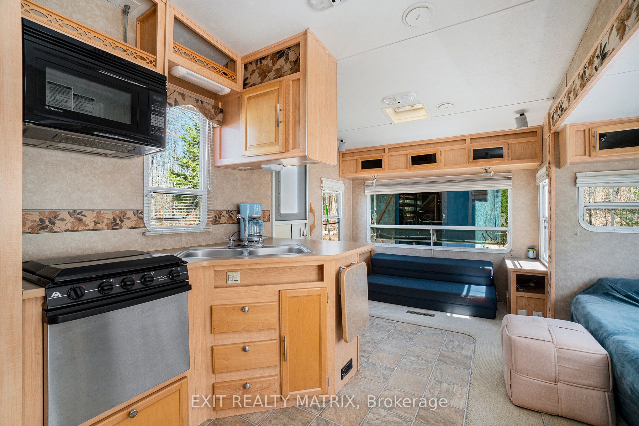 1100 La Source Road Property Photo 7