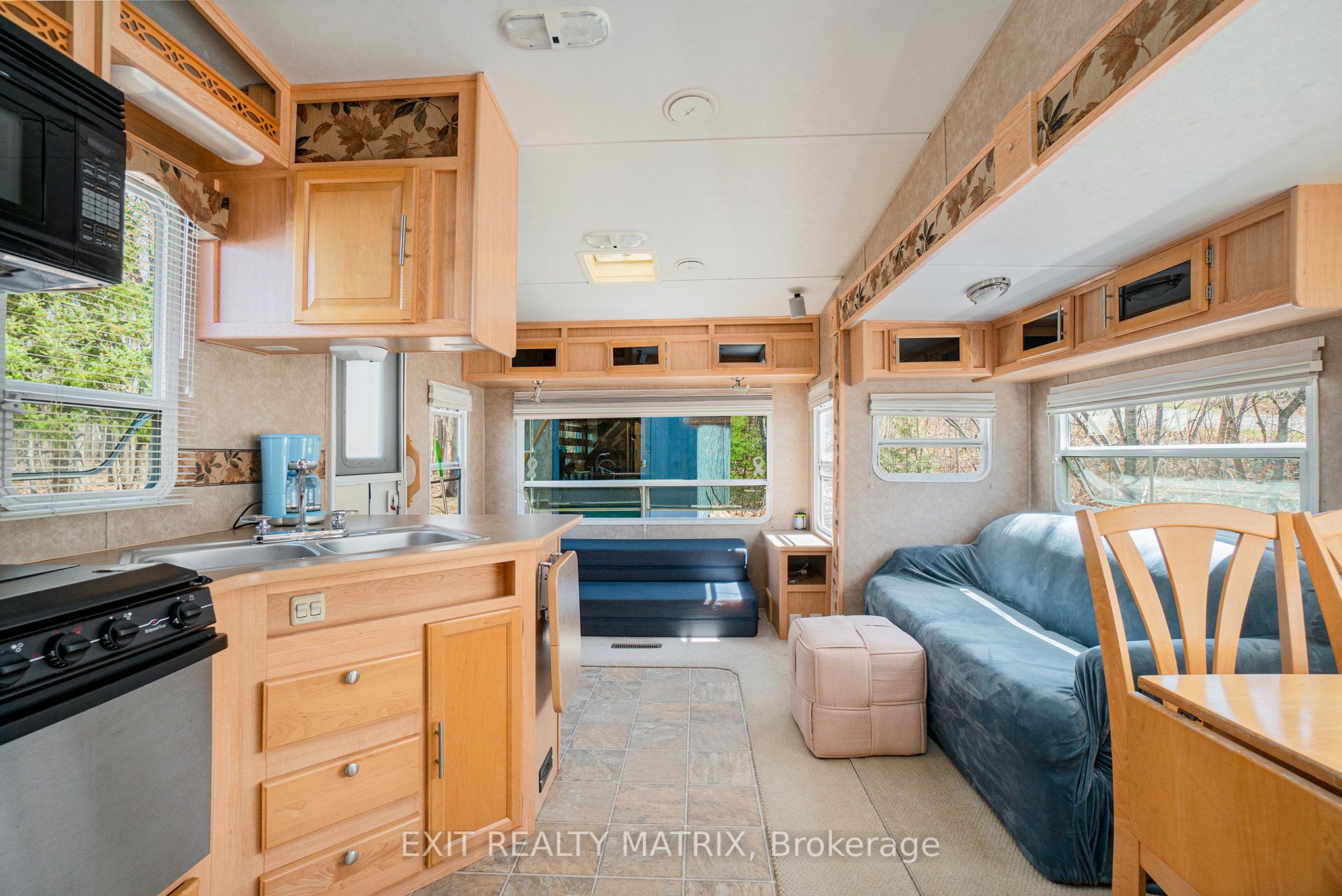 1100 La Source Road Property Photo 8