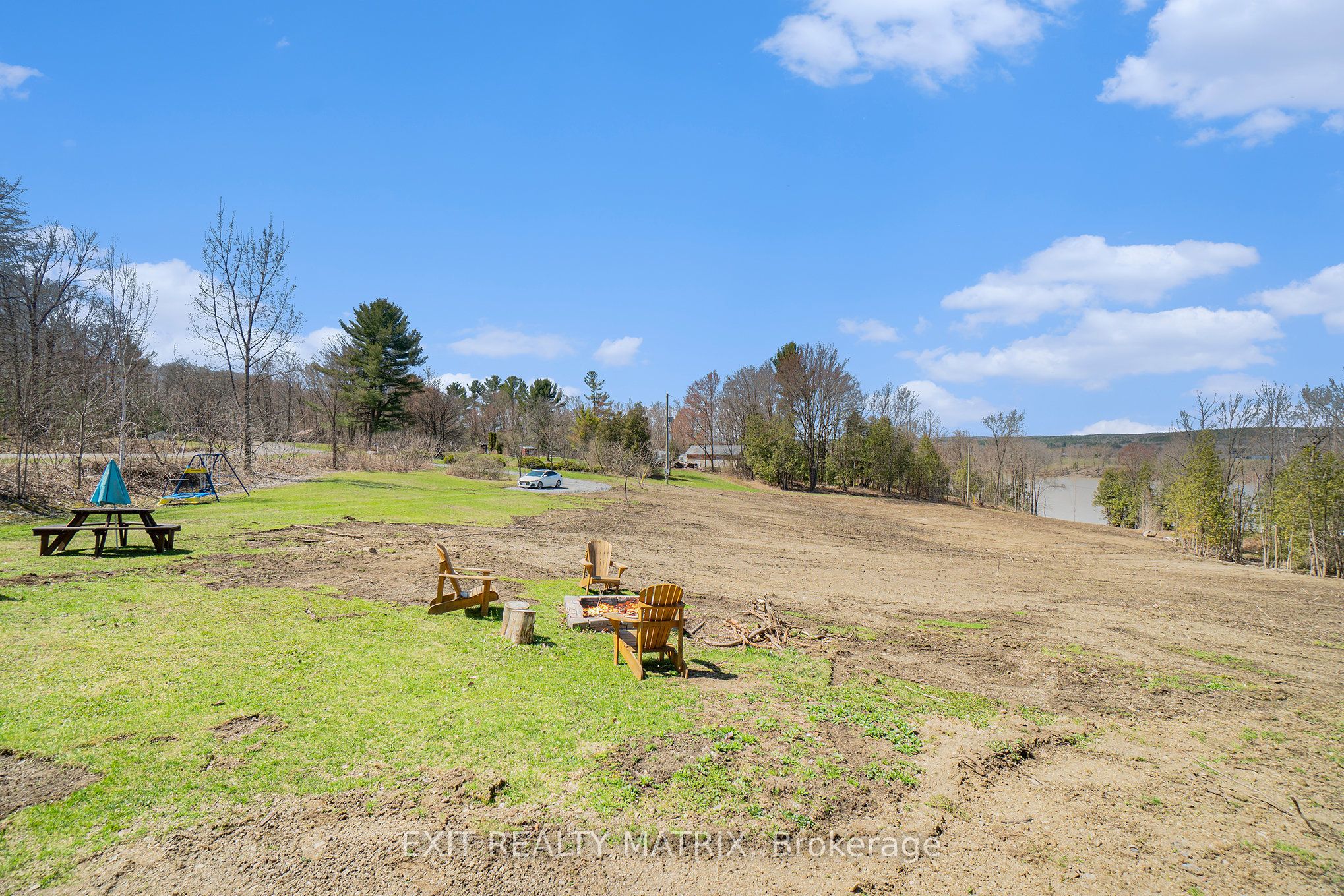1100 La Source Road Property Photo 16