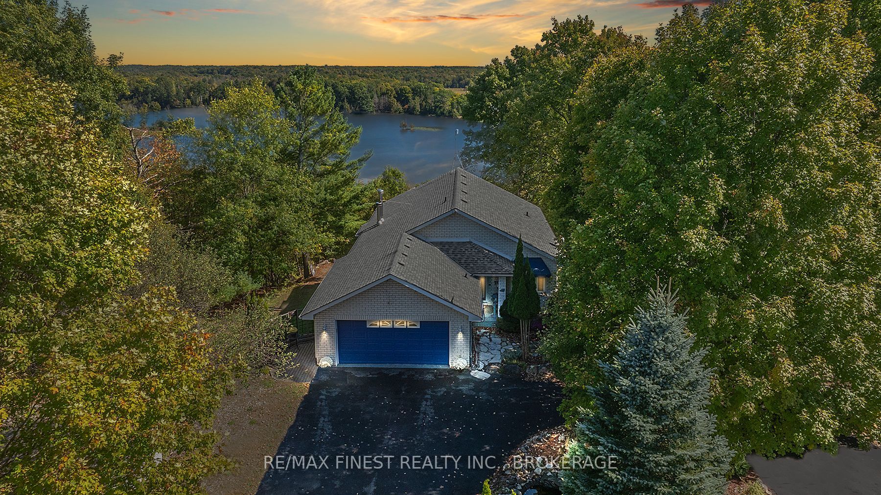 4522 Sills Bay Road Property Photo 1