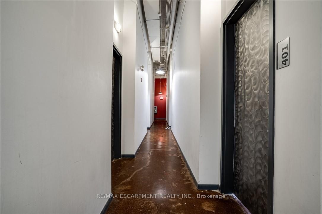 11 Rebecca Street 401 Property Photo 47