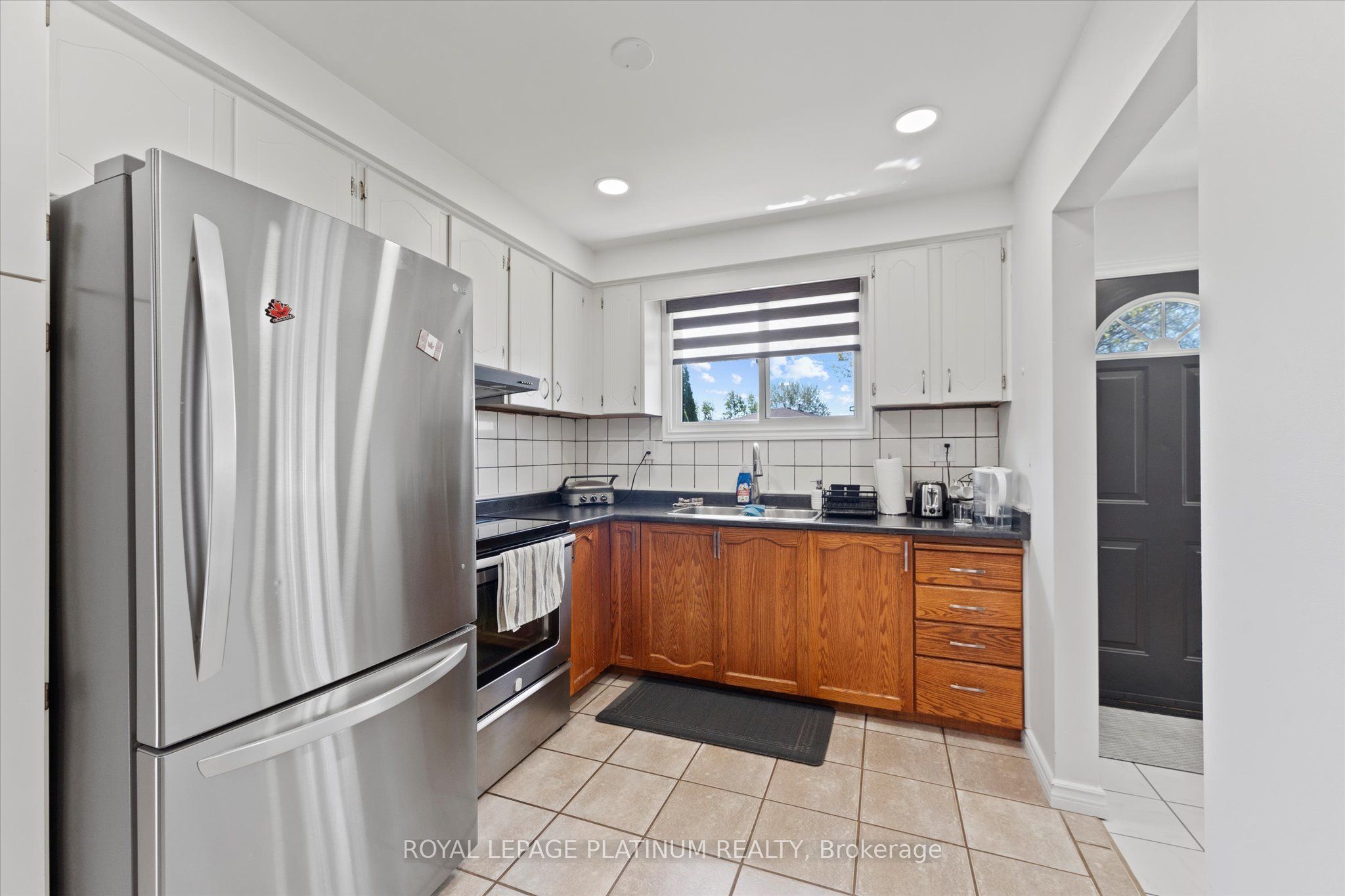 3537 Hemlock Road Property Photo 9