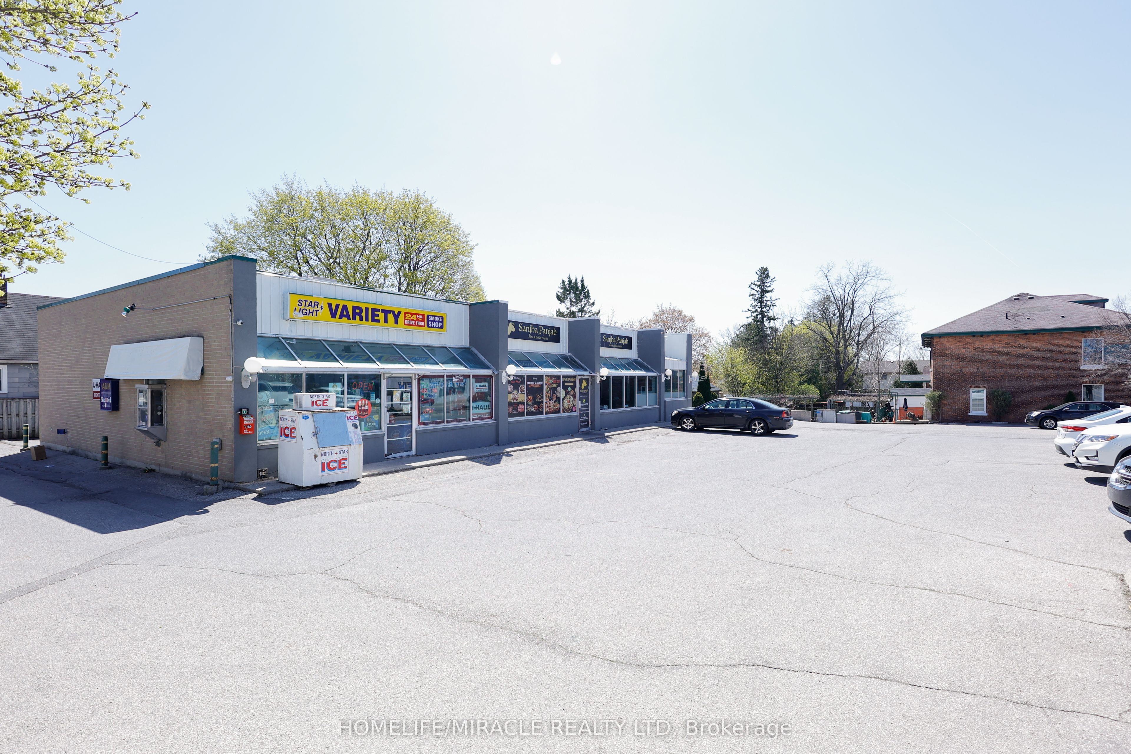 780 Dundas Street Property Photo 13