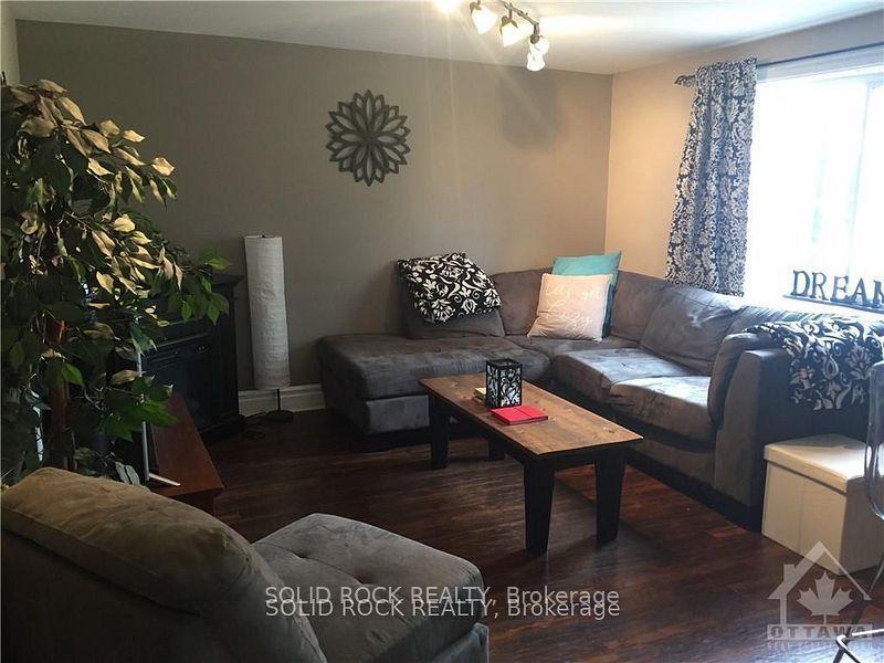 1368-1370 Meadow Drive Property Photo 7