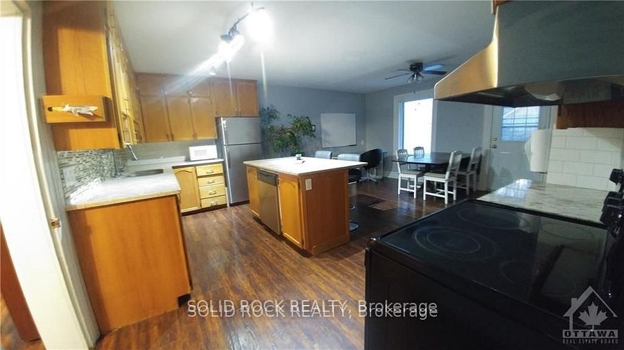 1368-1370 Meadow Drive Property Photo 11