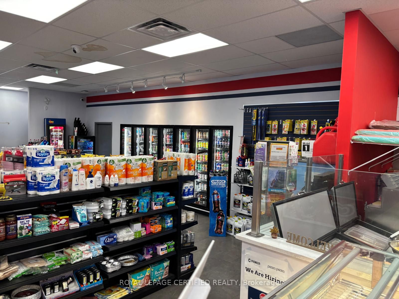 936593 Airport Road Property Photo 6