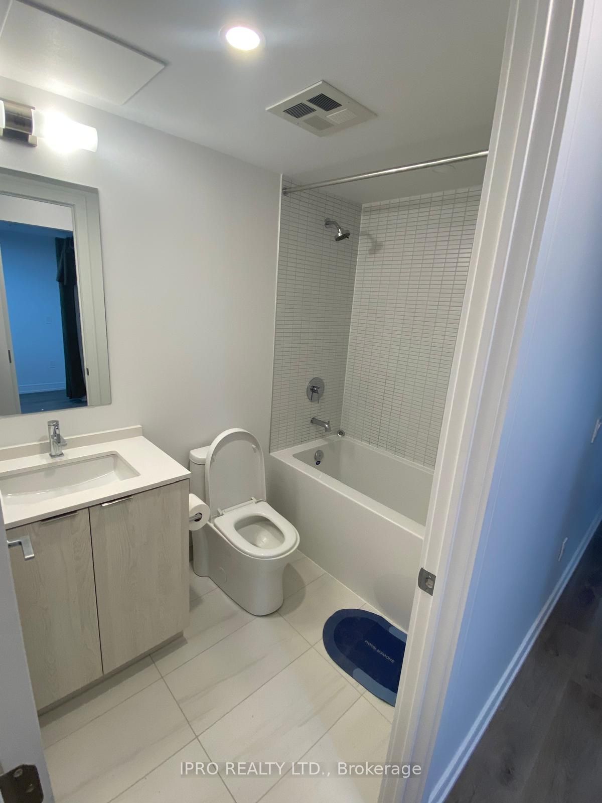 1 Jarvis Street 1314 Property Photo 3