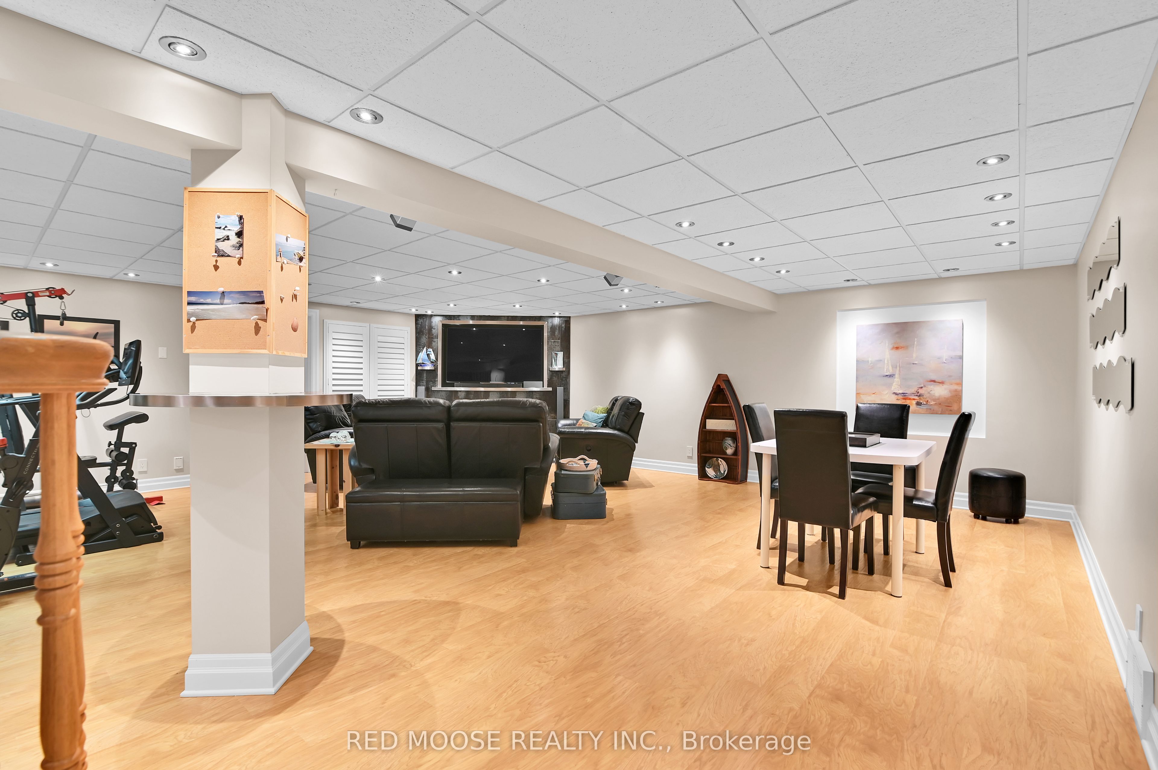 9859 Russell Road Property Photo 26