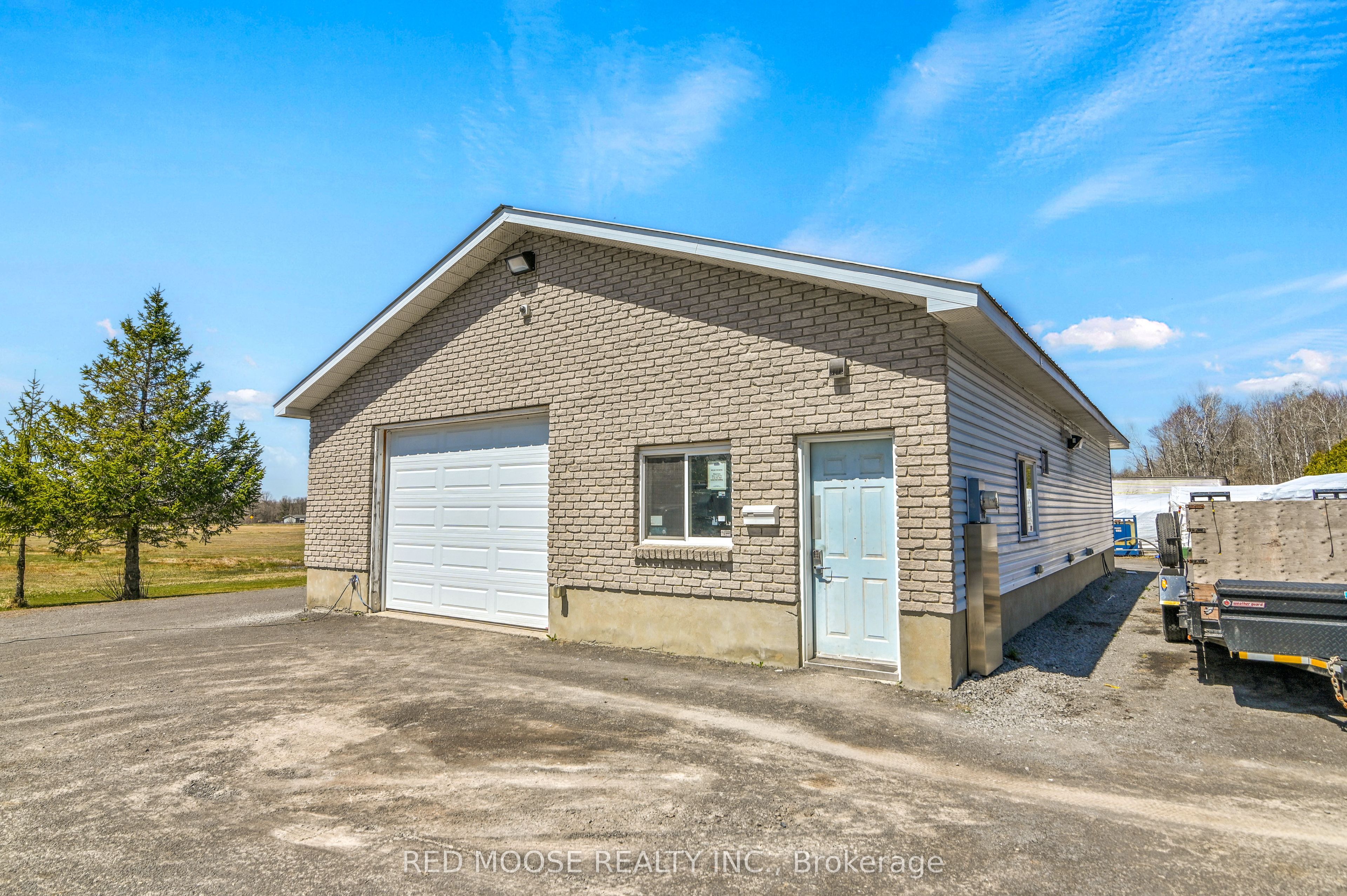 9859 Russell Road Property Photo 45