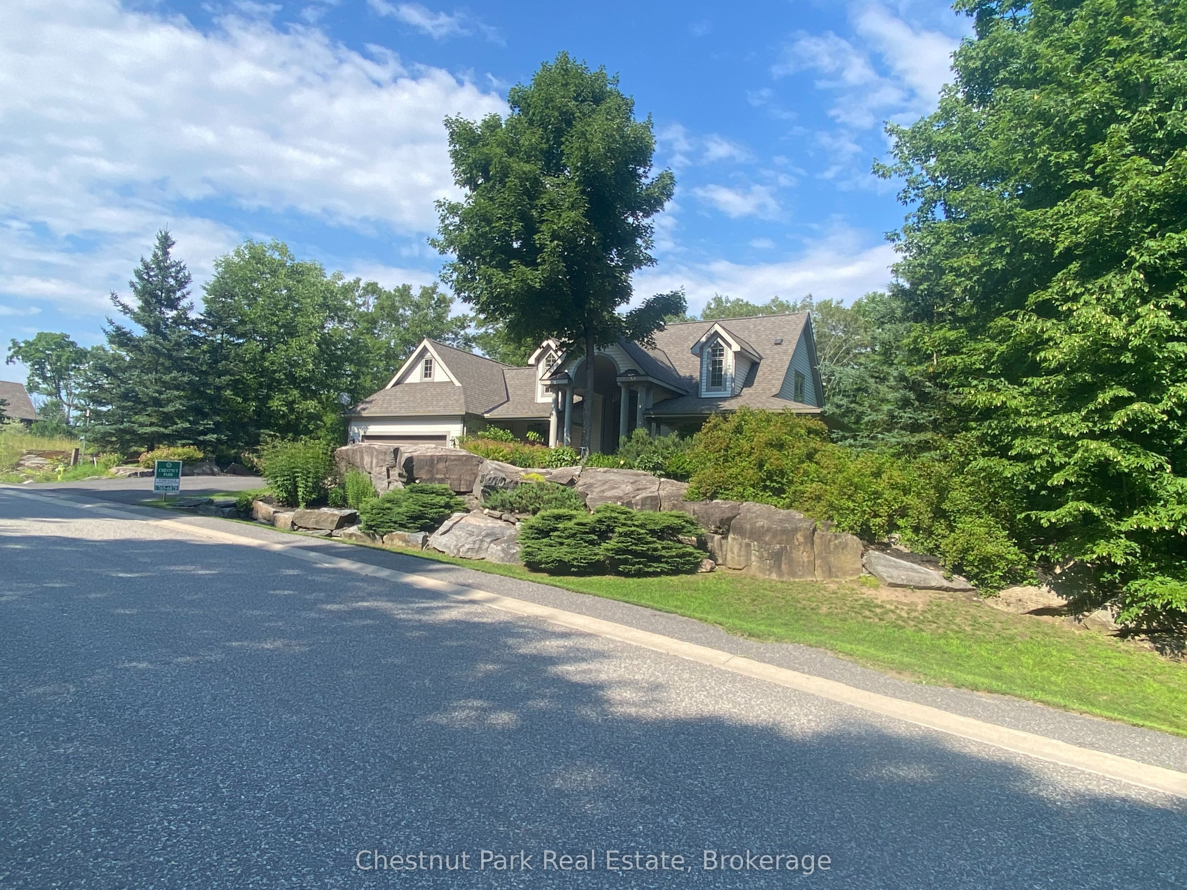 48 ESTATE Drive Property Photo 1