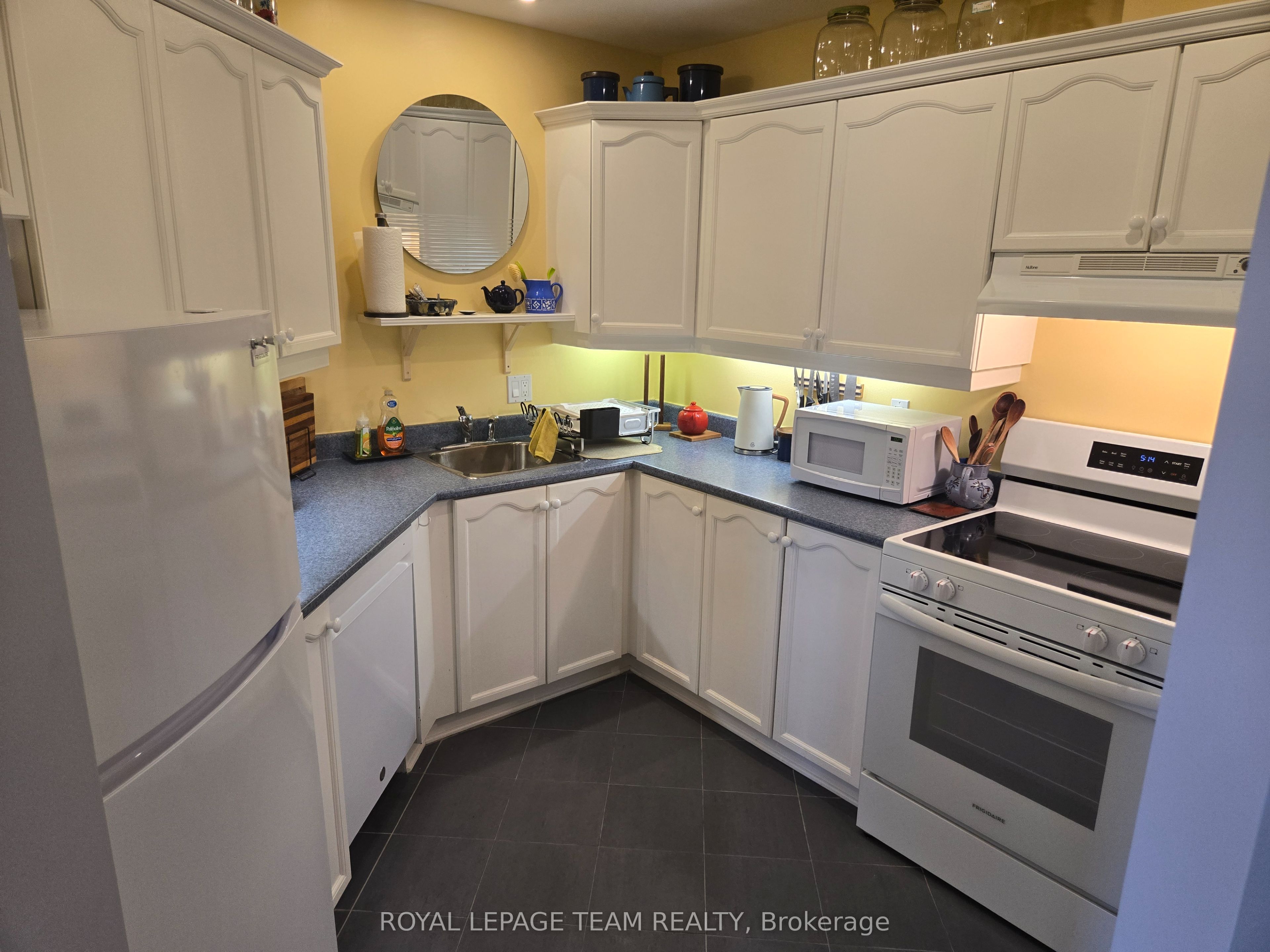 1 E Rosamond Street E 409 Property Photo 7
