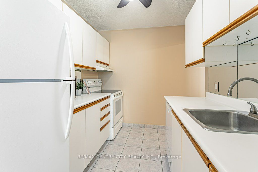 1103 Jalna Boulevard 110 Property Photo 11