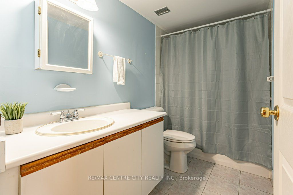 1103 Jalna Boulevard 110 Property Photo 18