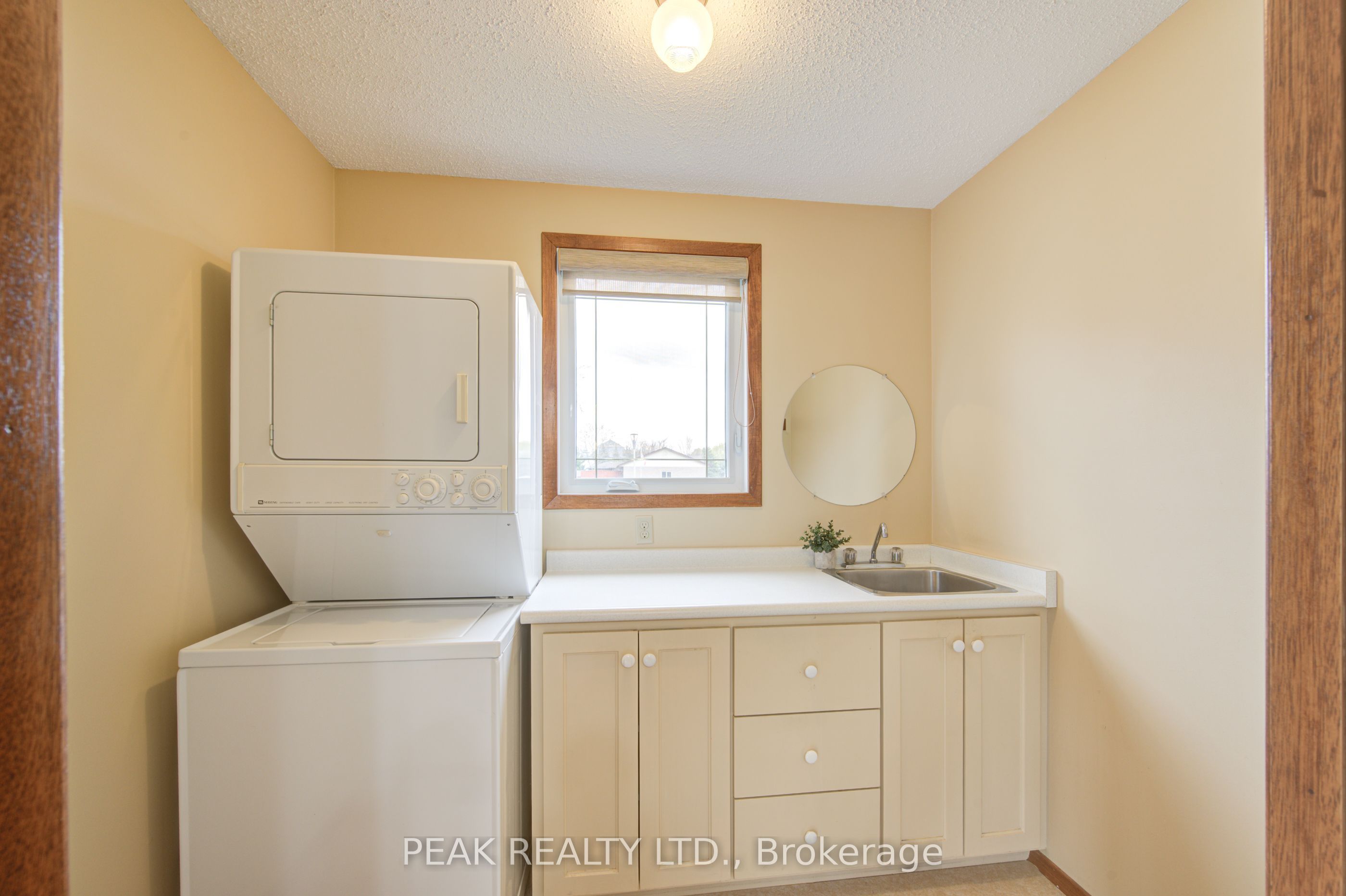 160 Scott Court Property Photo 20
