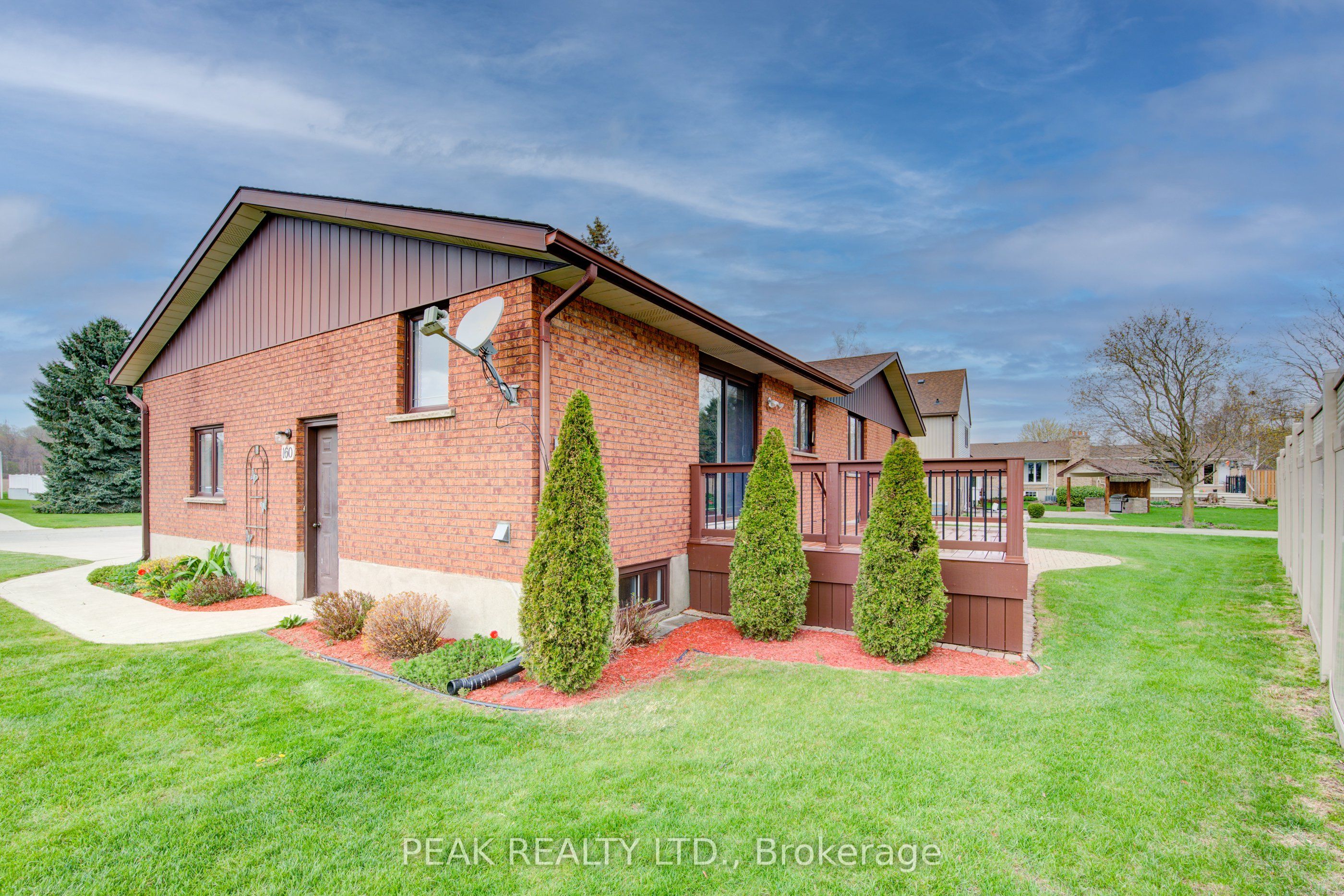 160 Scott Court Property Photo 39