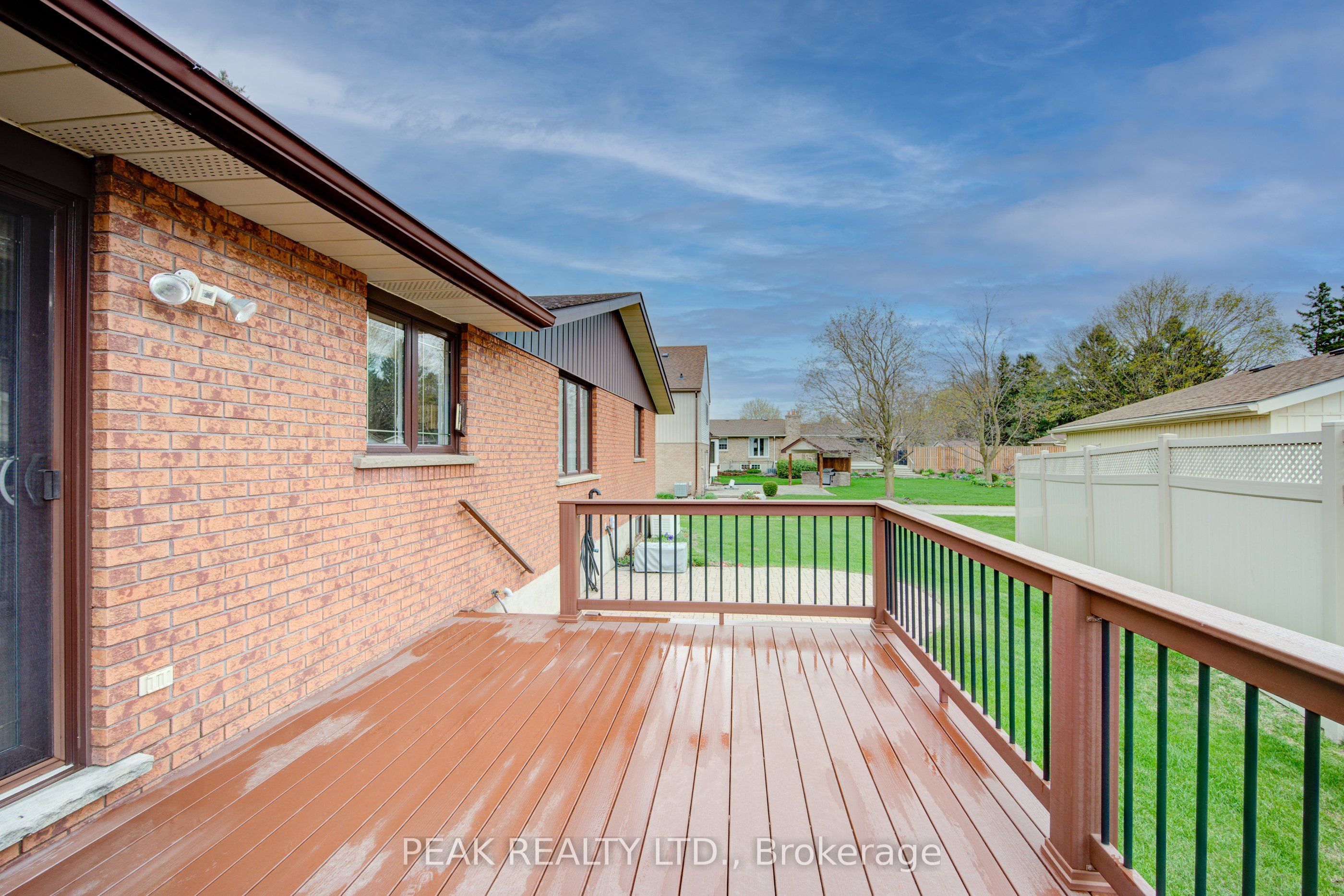 160 Scott Court Property Photo 45