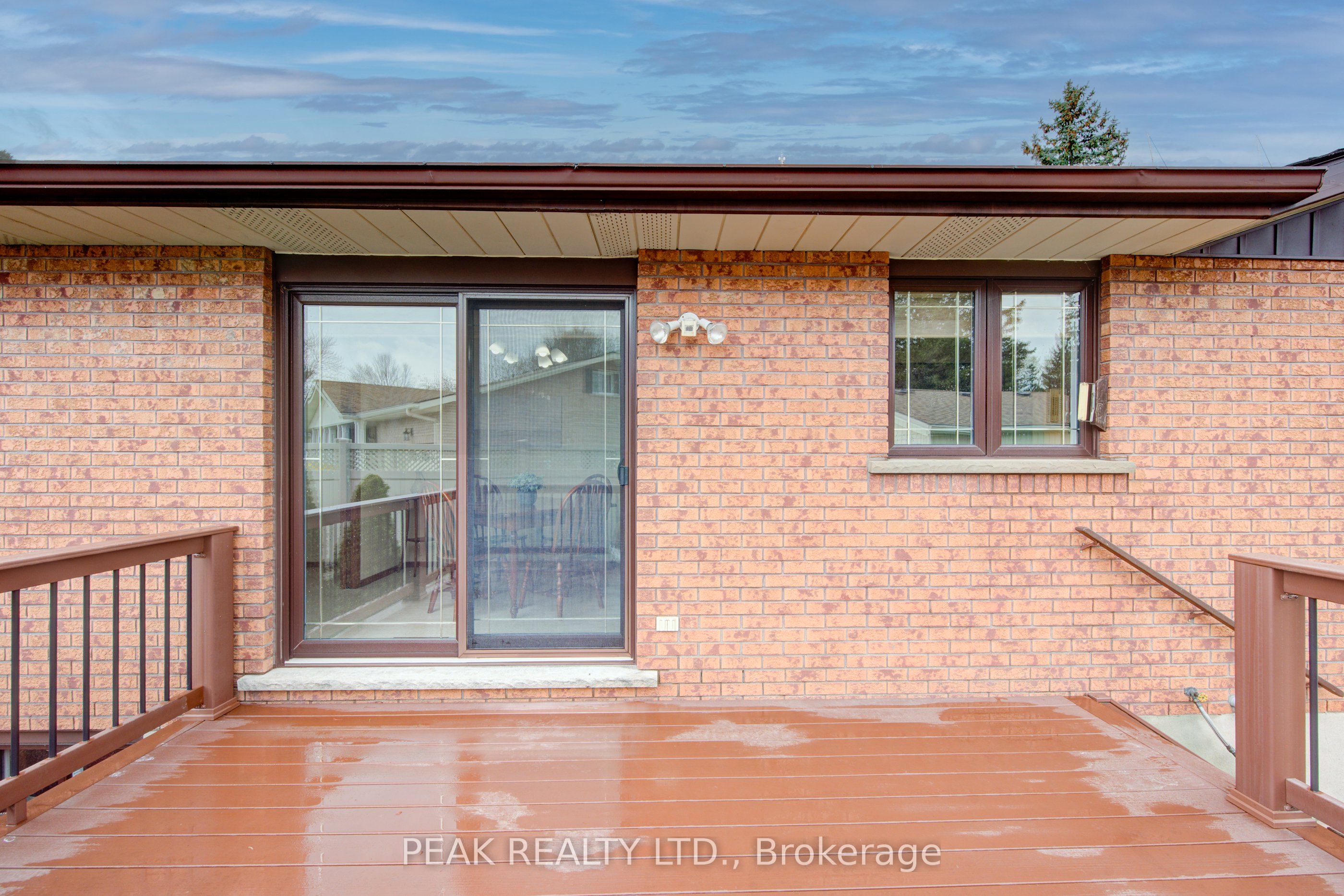 160 Scott Court Property Photo 46