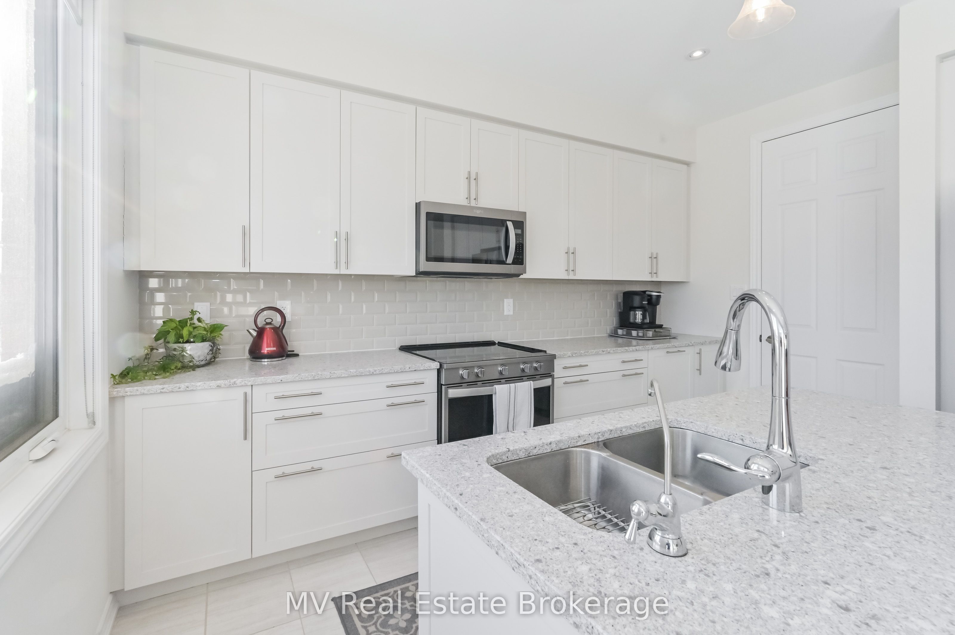 128 Farley Road Property Photo 11