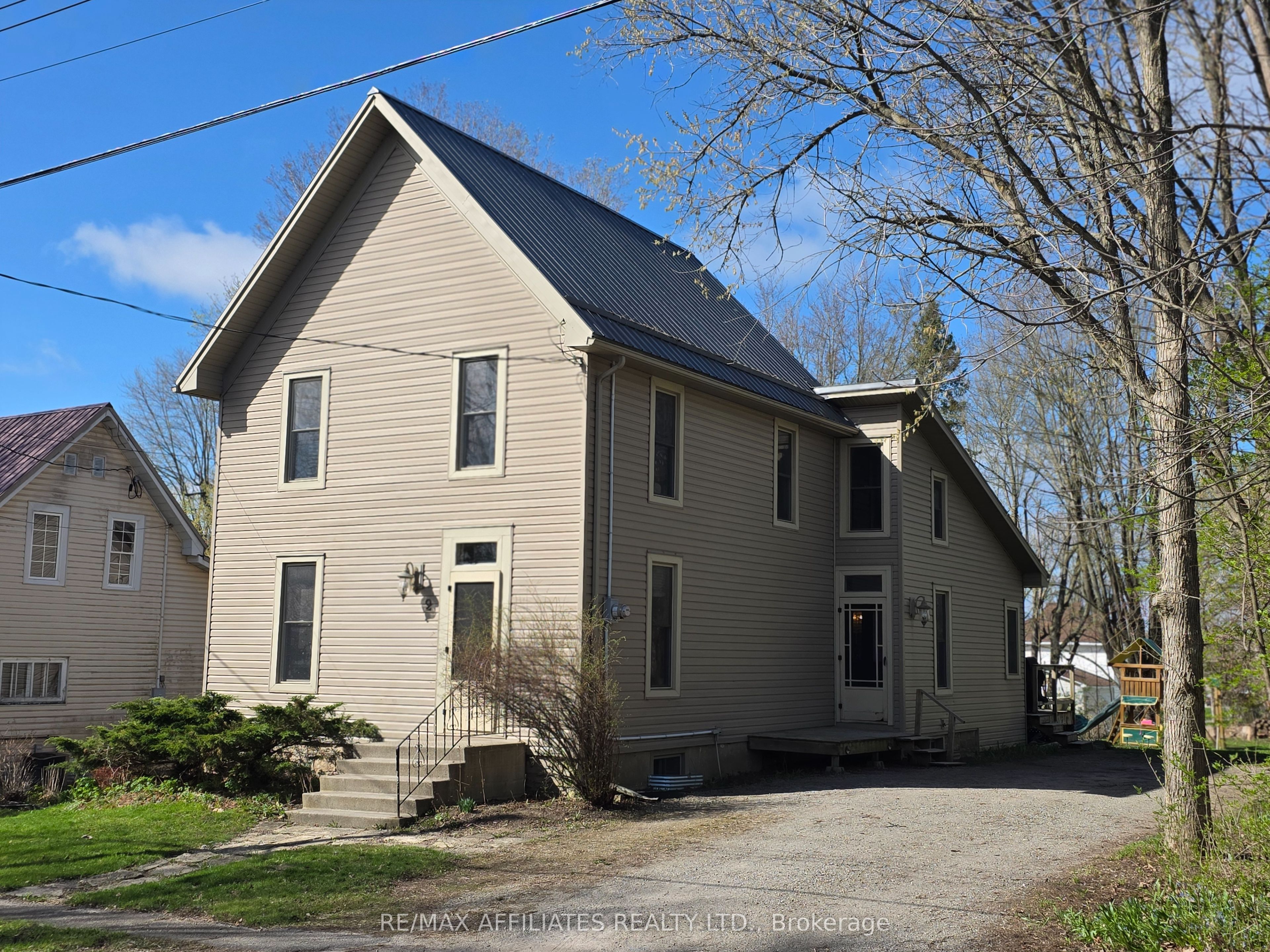 2 Isaac Street Property Photo 4