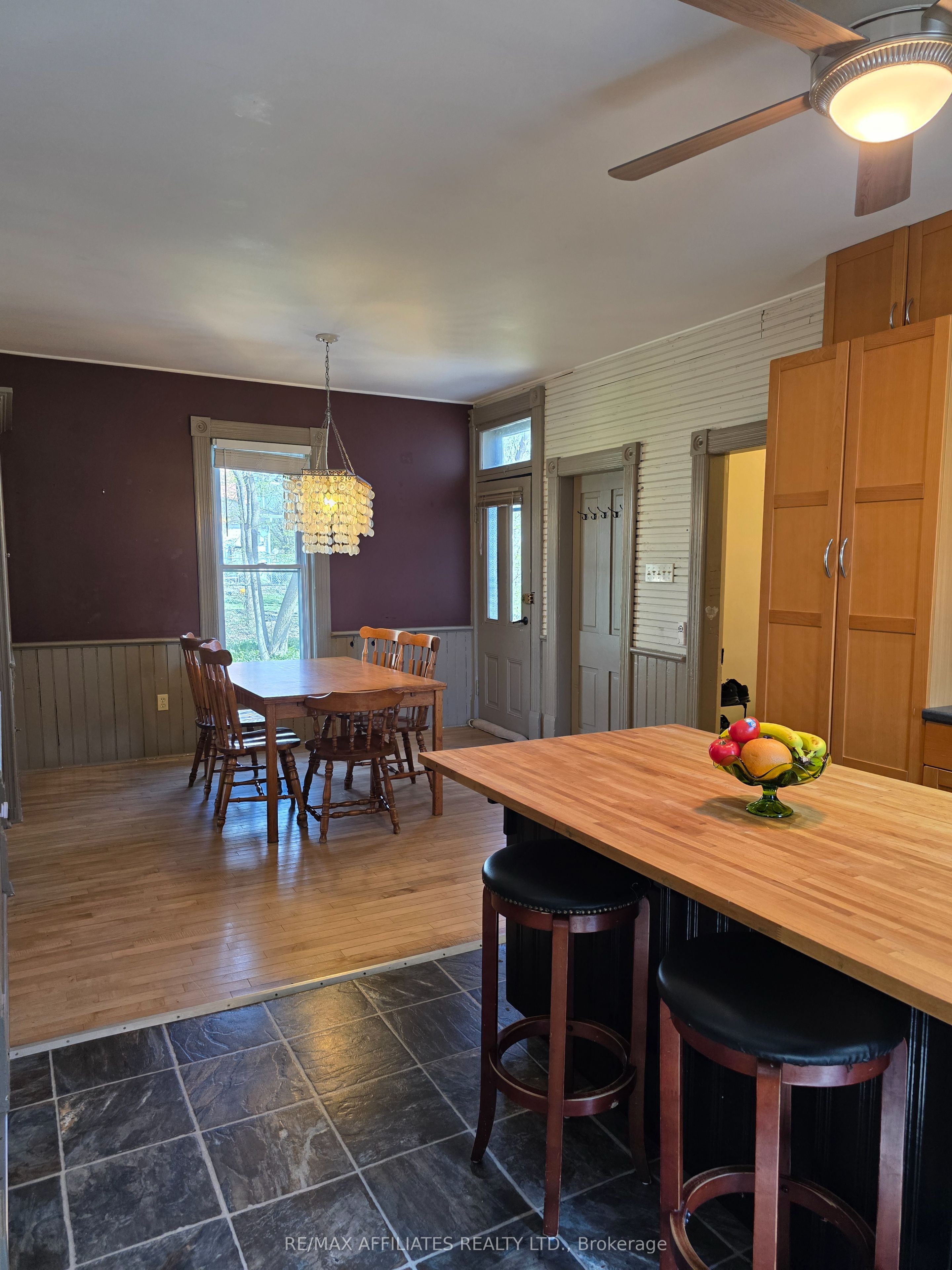 2 Isaac Street Property Photo 11