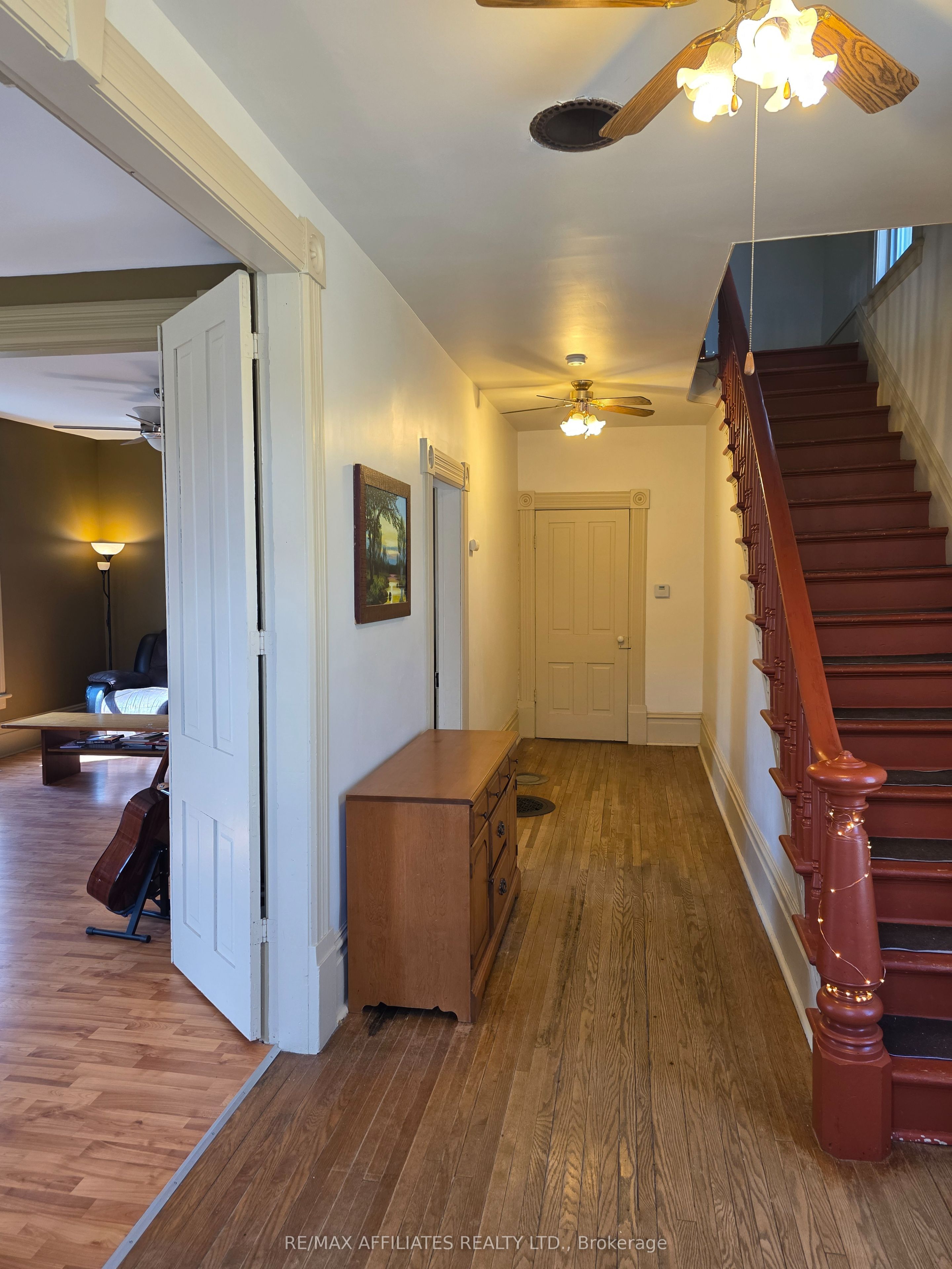 2 Isaac Street Property Photo 14
