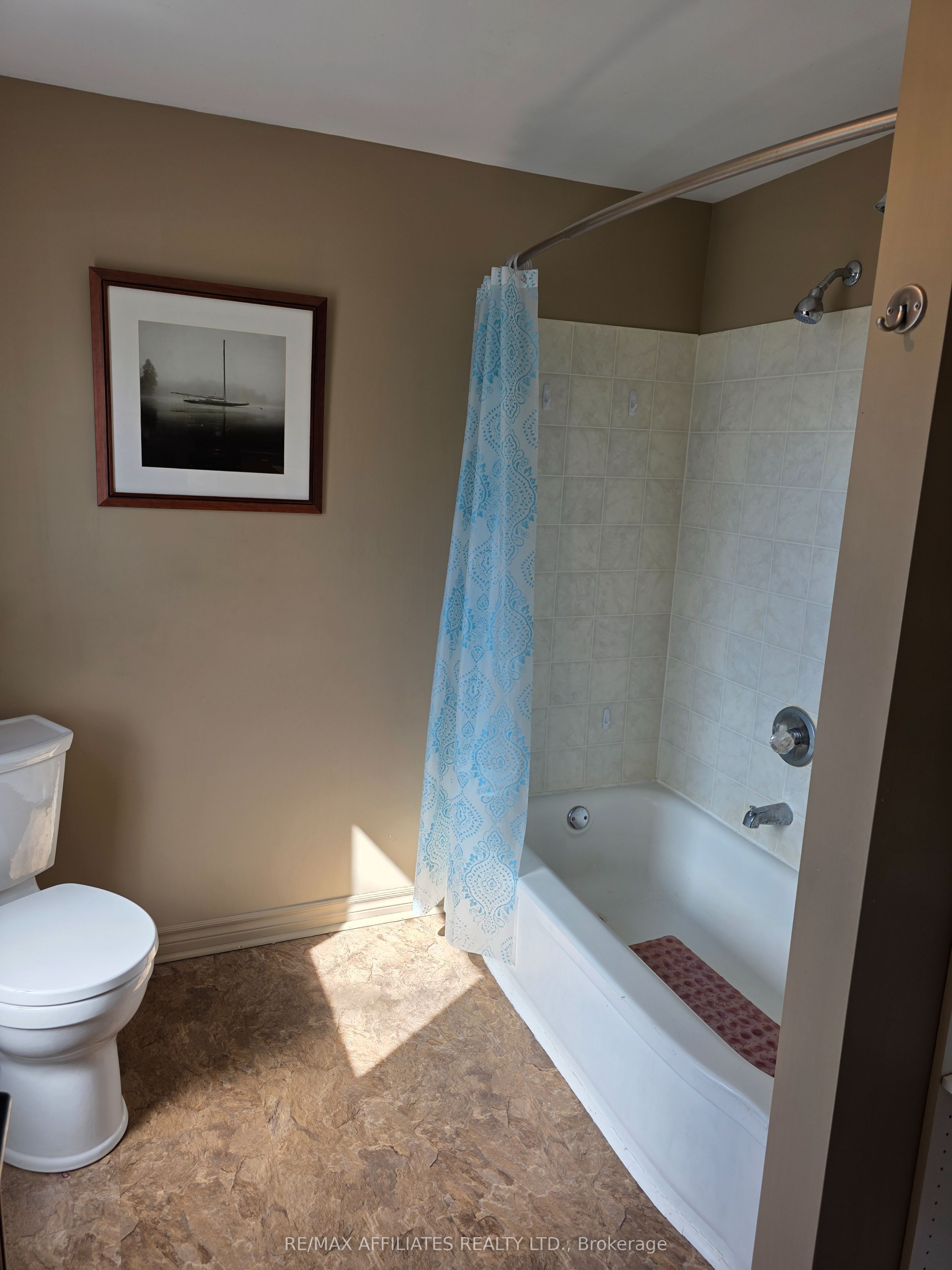 2 Isaac Street Property Photo 21