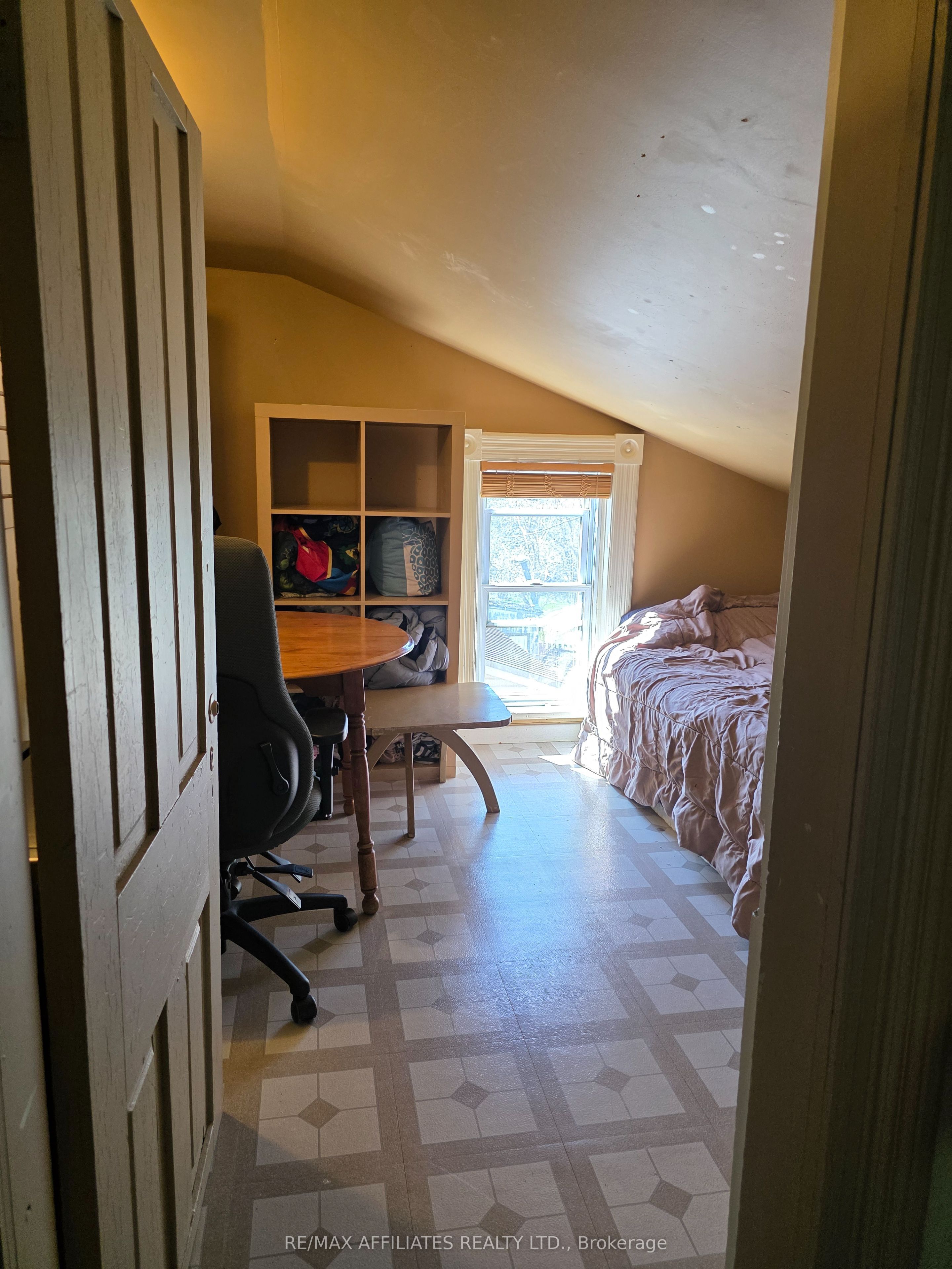 2 Isaac Street Property Photo 31