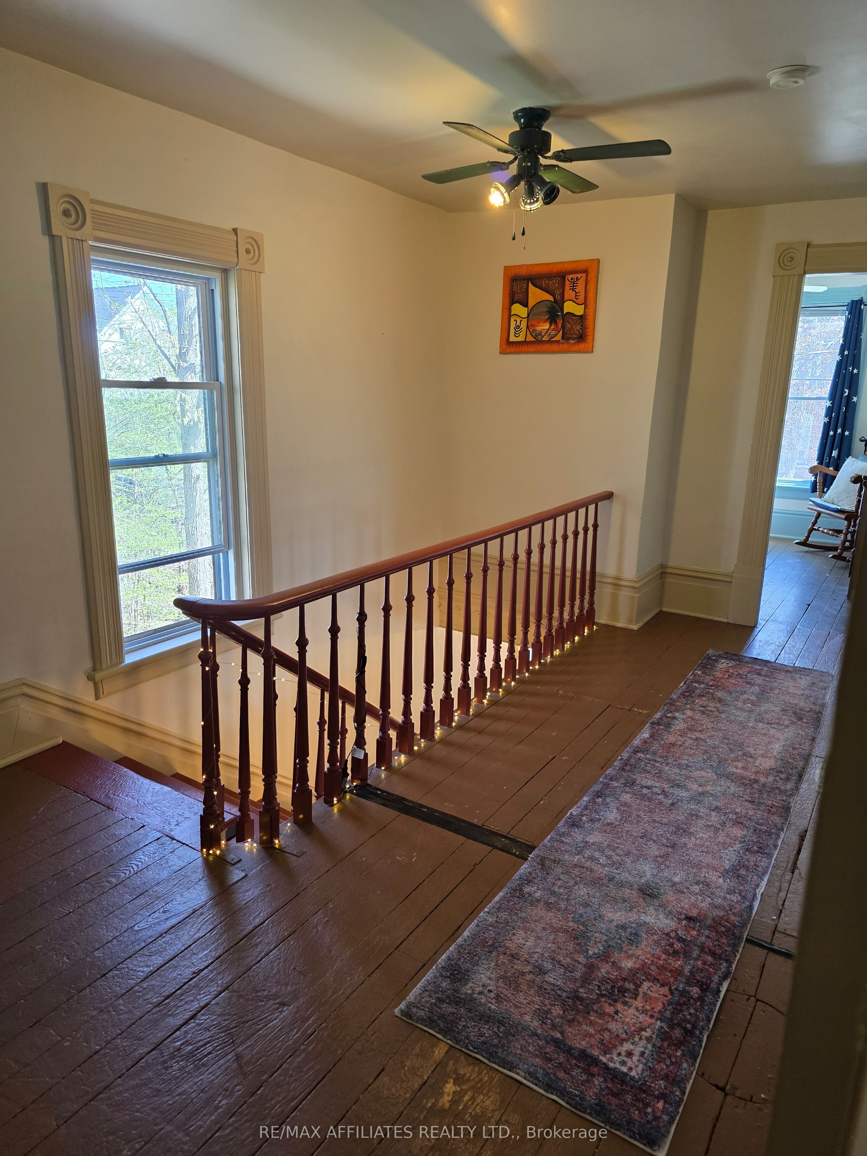 2 Isaac Street Property Photo 32