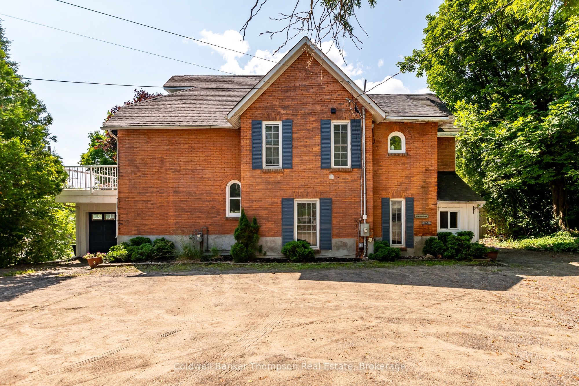 17 West Street N Property Photo 39