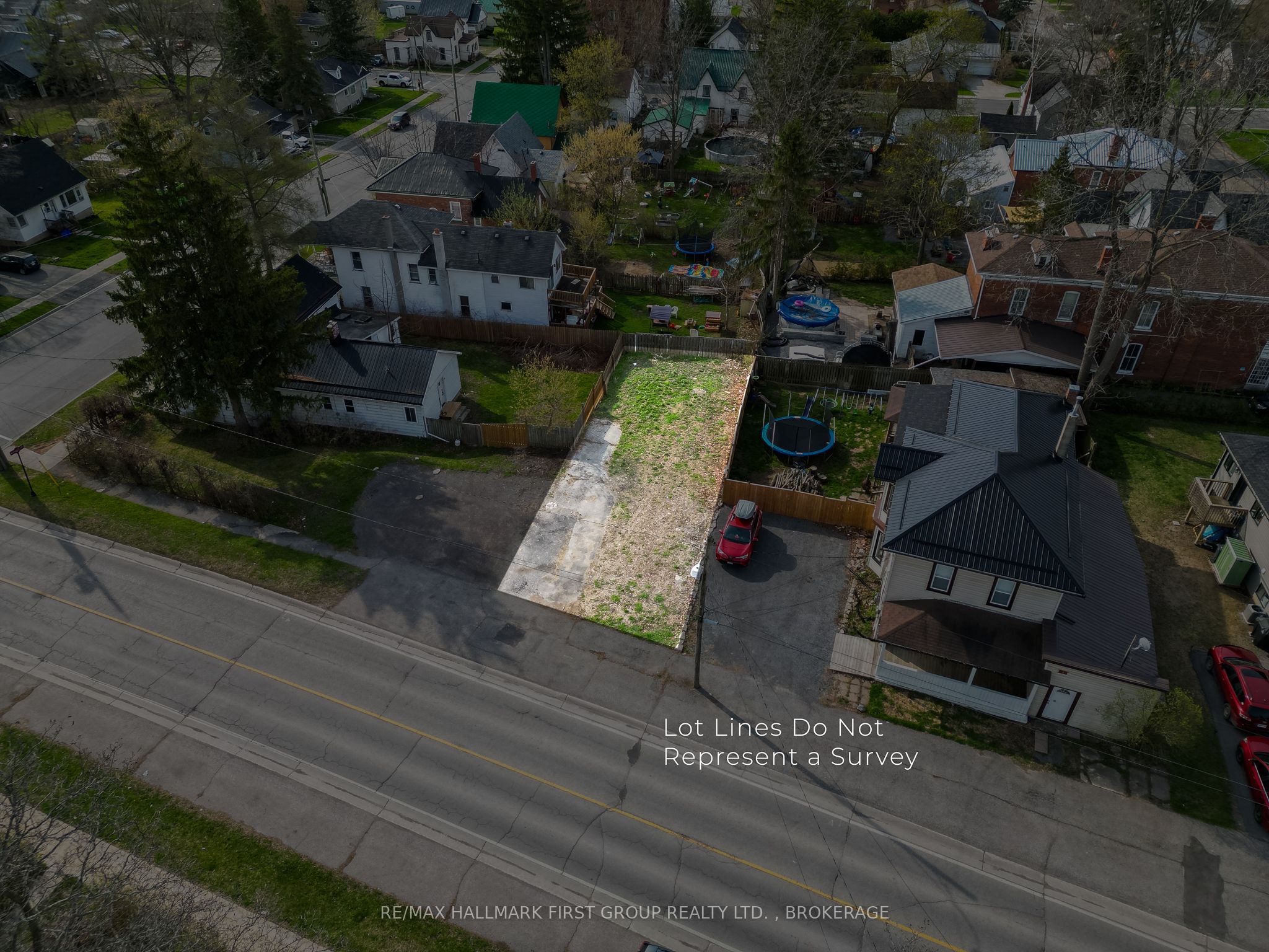 284 Dundas St Property Photo