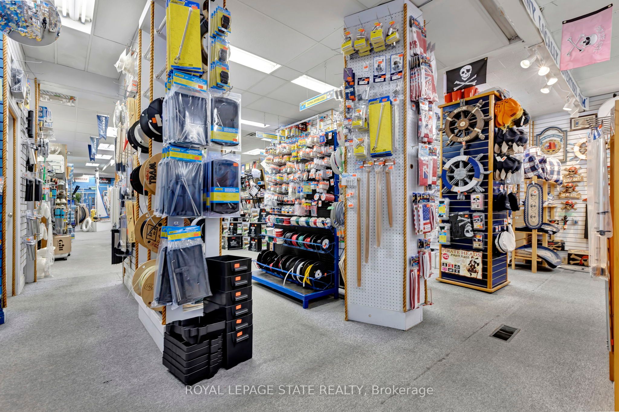 522 James Street N Property Photo 8