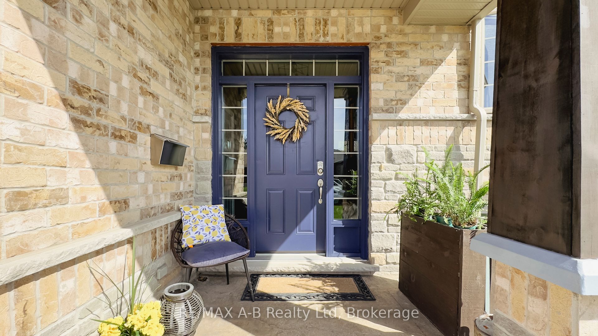 83 Sylvia Street Property Photo 6