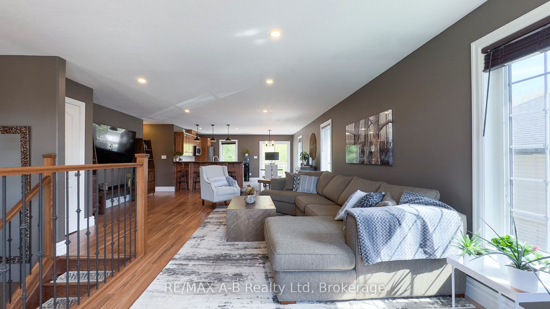 83 Sylvia Street Property Photo 9