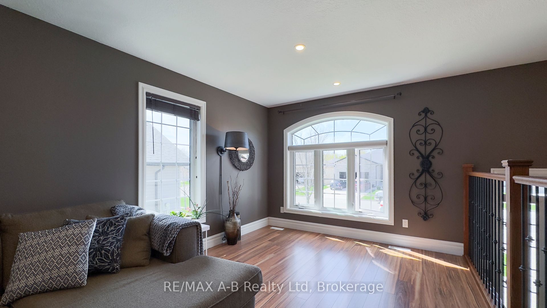 83 Sylvia Street Property Photo 12