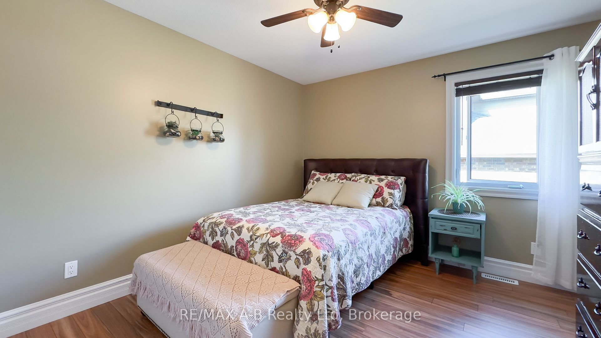 83 Sylvia Street Property Photo 26