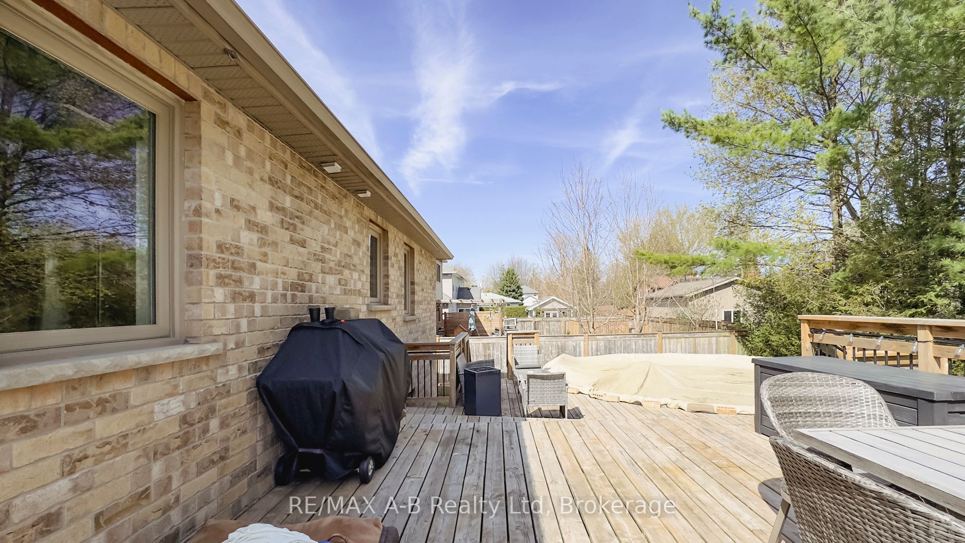 83 Sylvia Street Property Photo 45