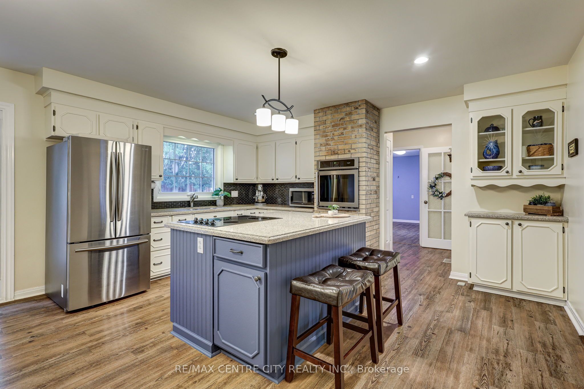 9255 West Street Property Photo 8