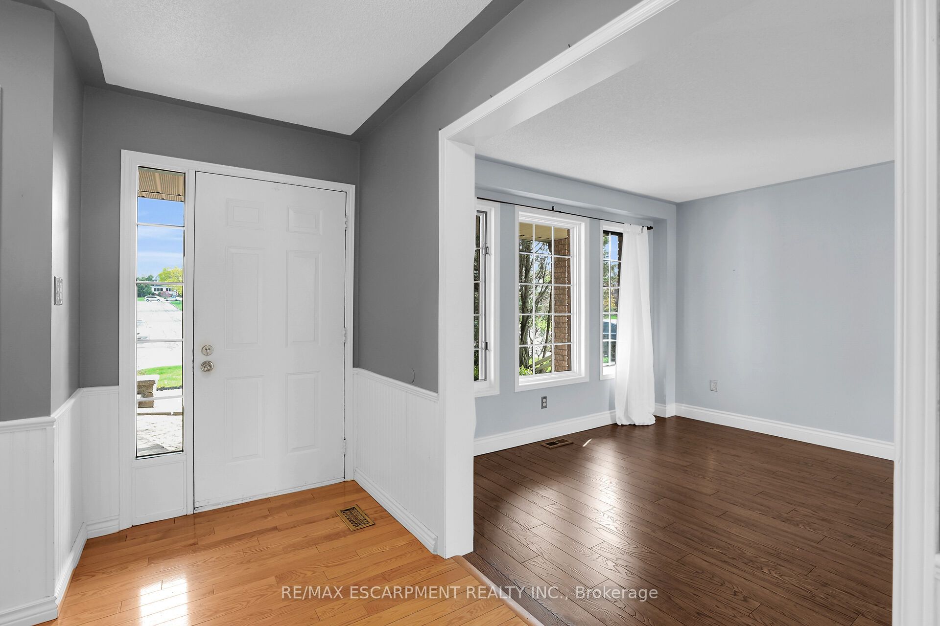 5129 Crimson King Way Property Photo 11