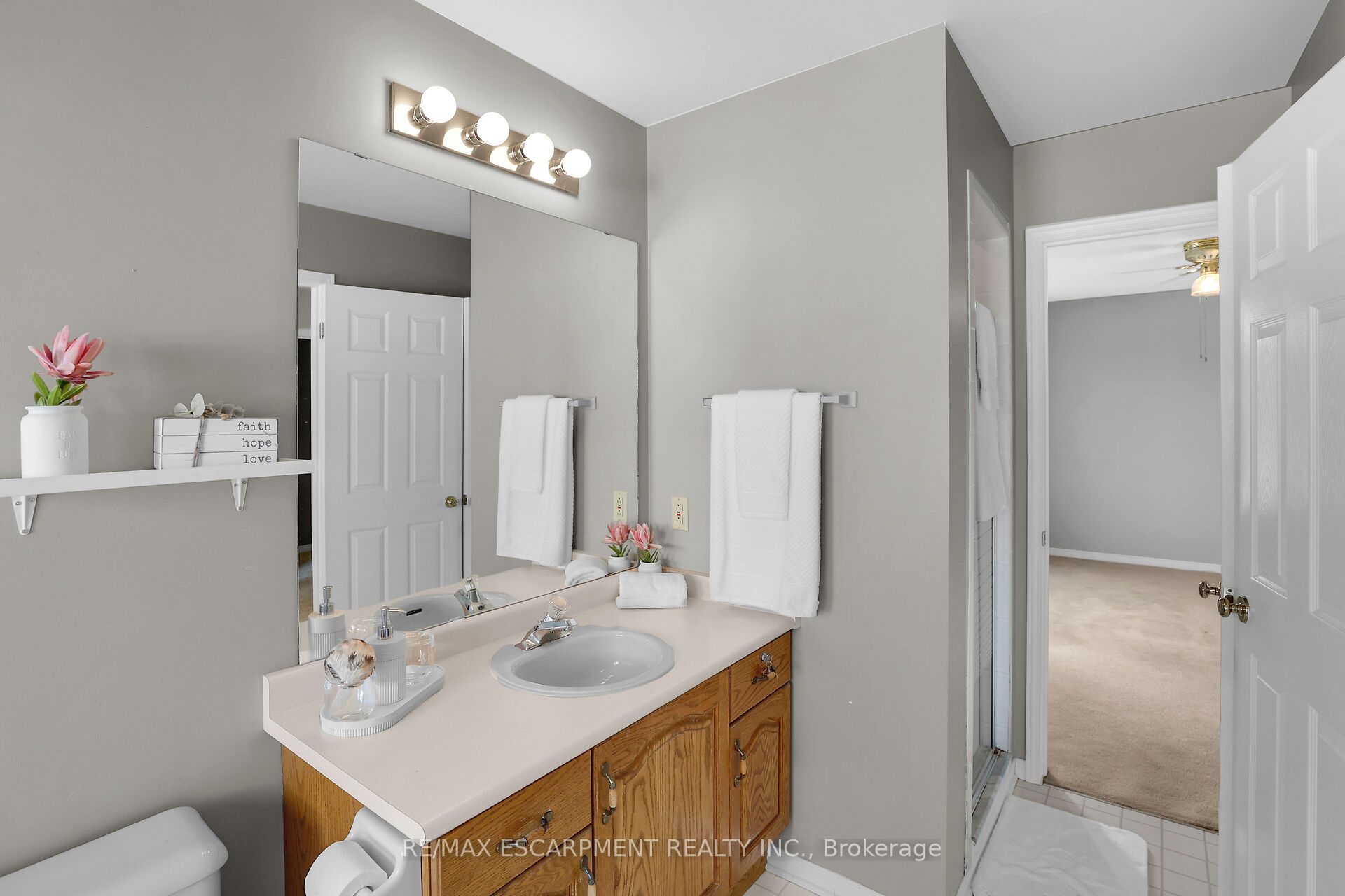 5129 Crimson King Way Property Photo 28