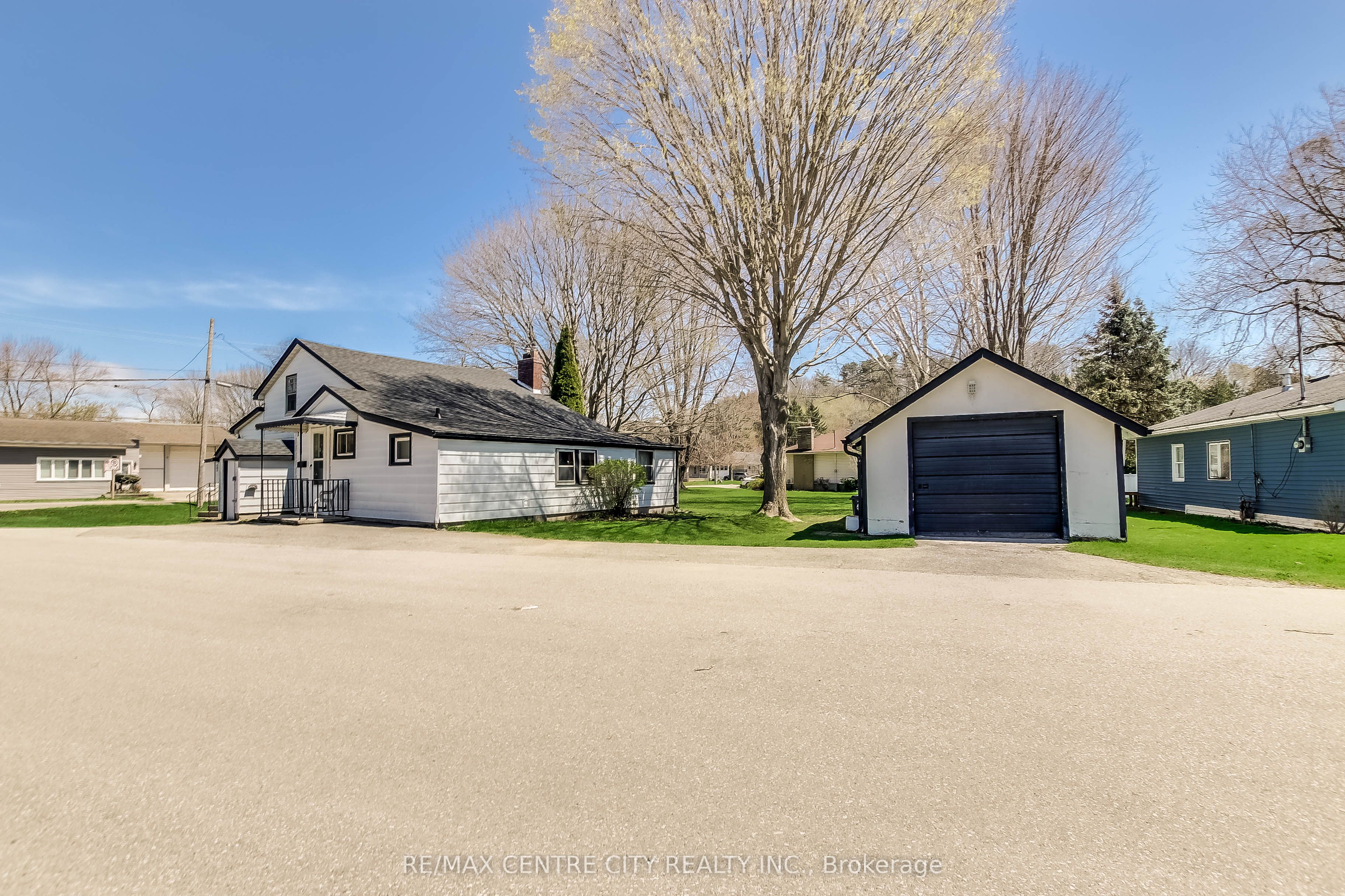 358 Warren Street Property Photo 2