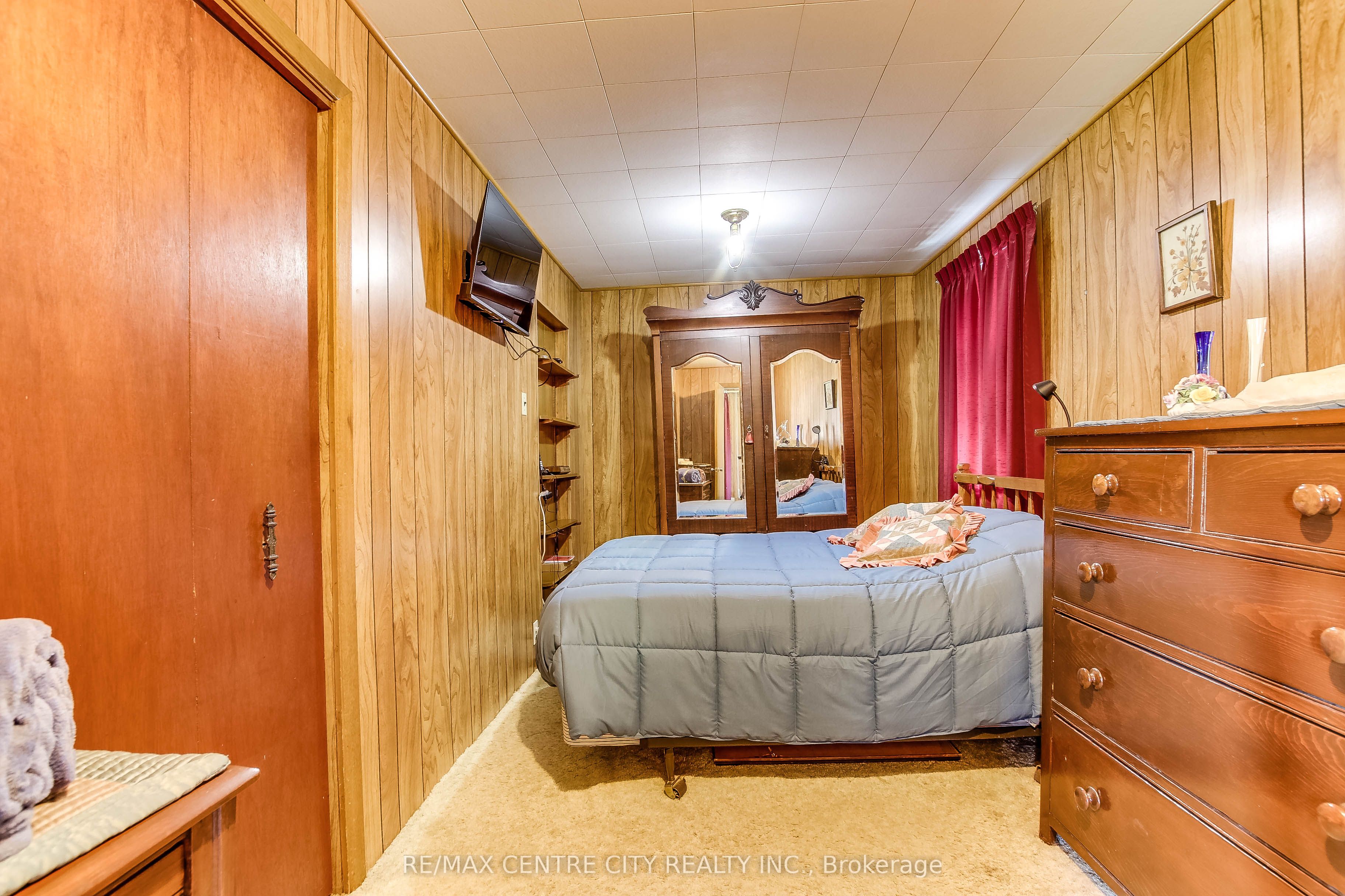 358 Warren Street Property Photo 18