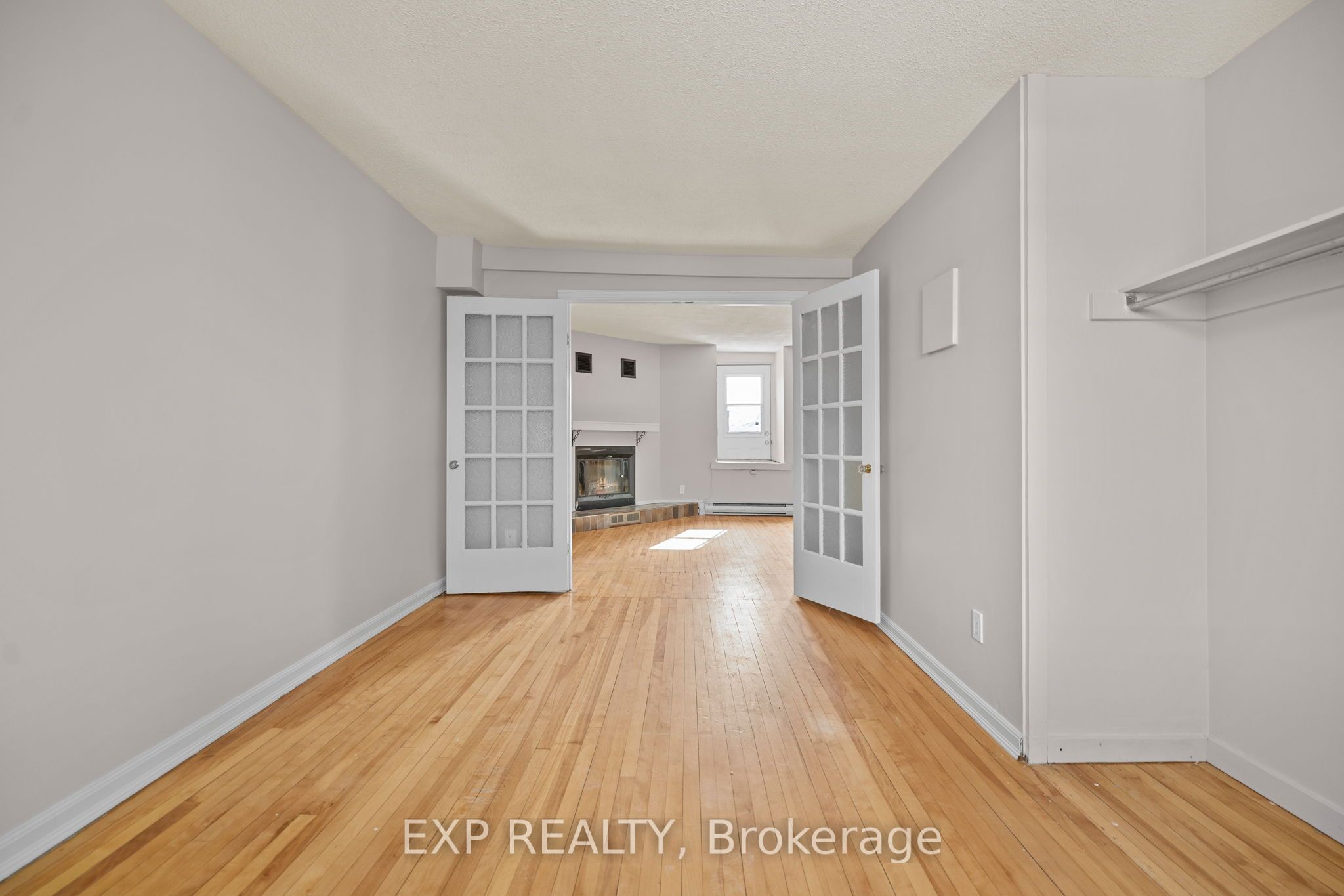 196 Osgoode Street Property Photo 12