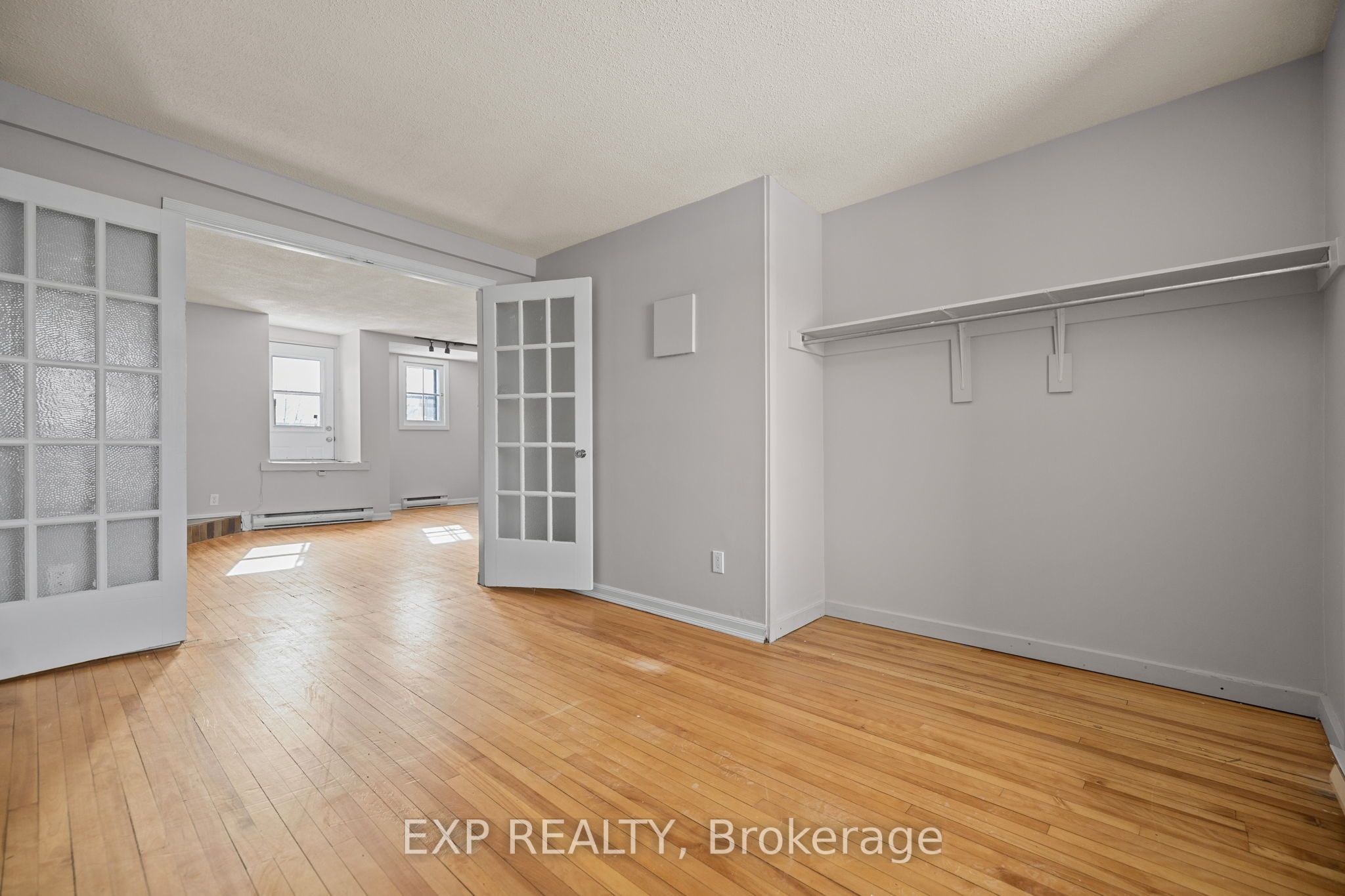 196 Osgoode Street Property Photo 14